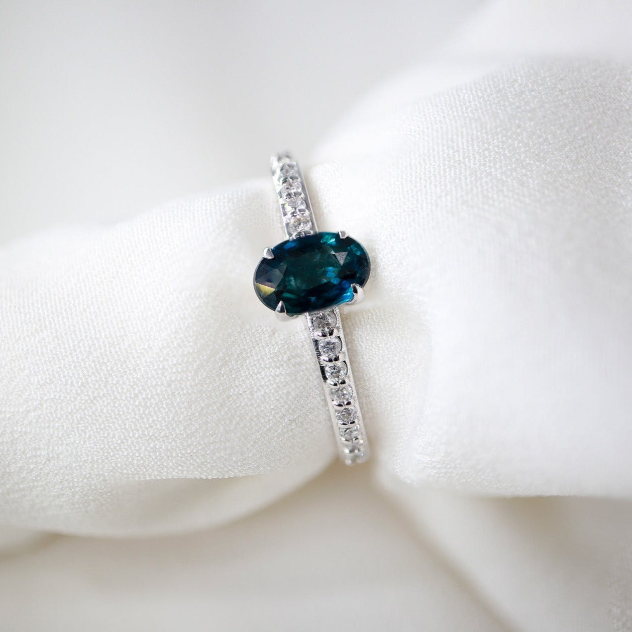 Oval Safir & Pırlanta