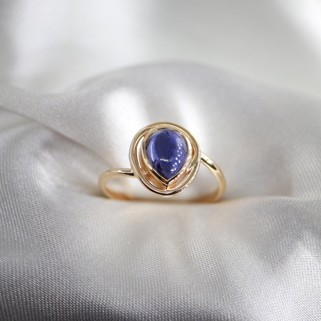 Damla İolite Taşlı Tasarım Yüzük