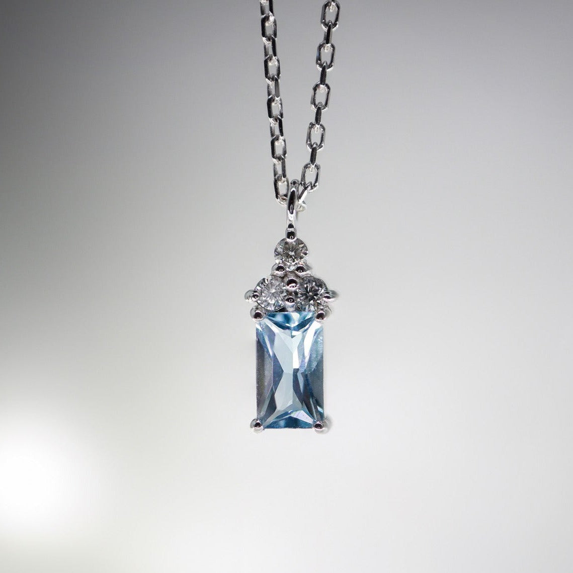 Baget Kesim Akuamarin & Pırlanta Kolye