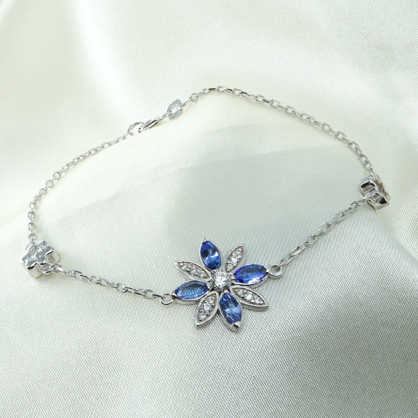 Lotus Çiçeği Tanzanit & Pırlanta Bileklik