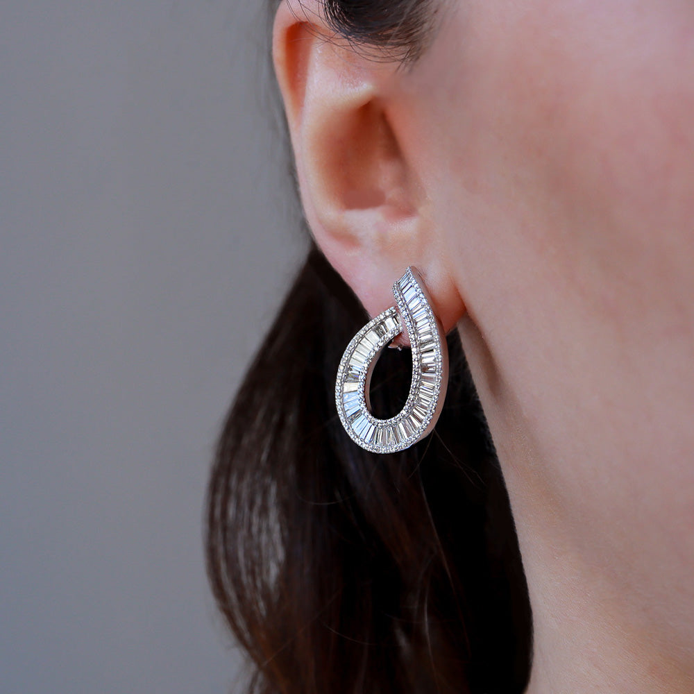 3,90ct Pırlanta Fantezi Baget Küpe