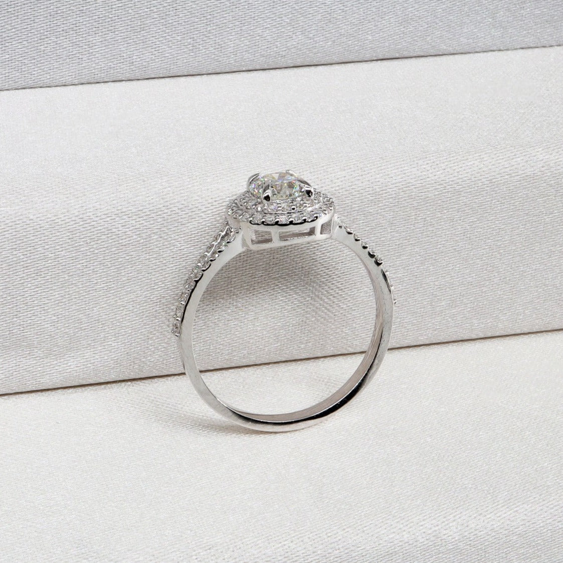 0,80ct Baget Pırlanta