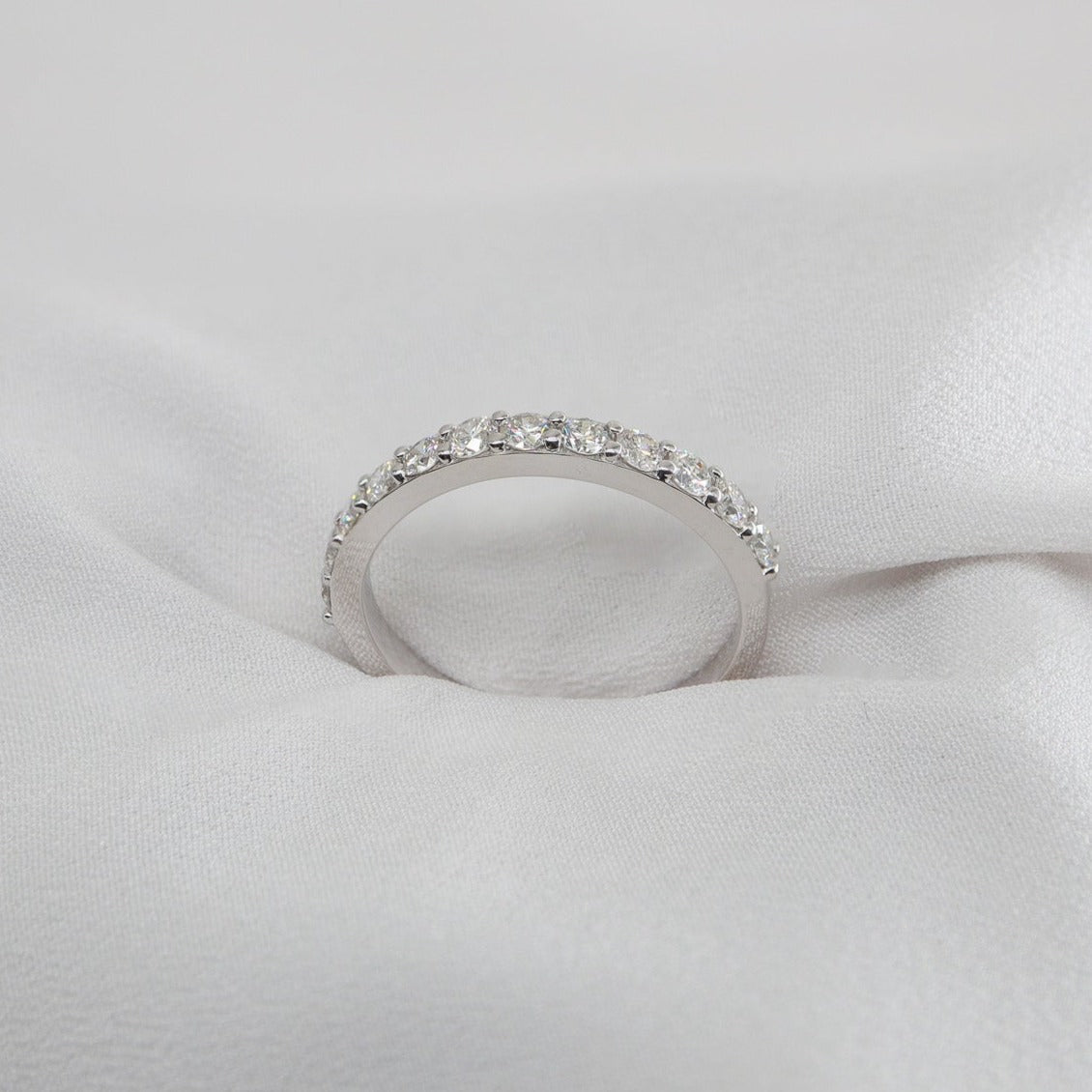 Yarım Tur Pırlanta Yüzük