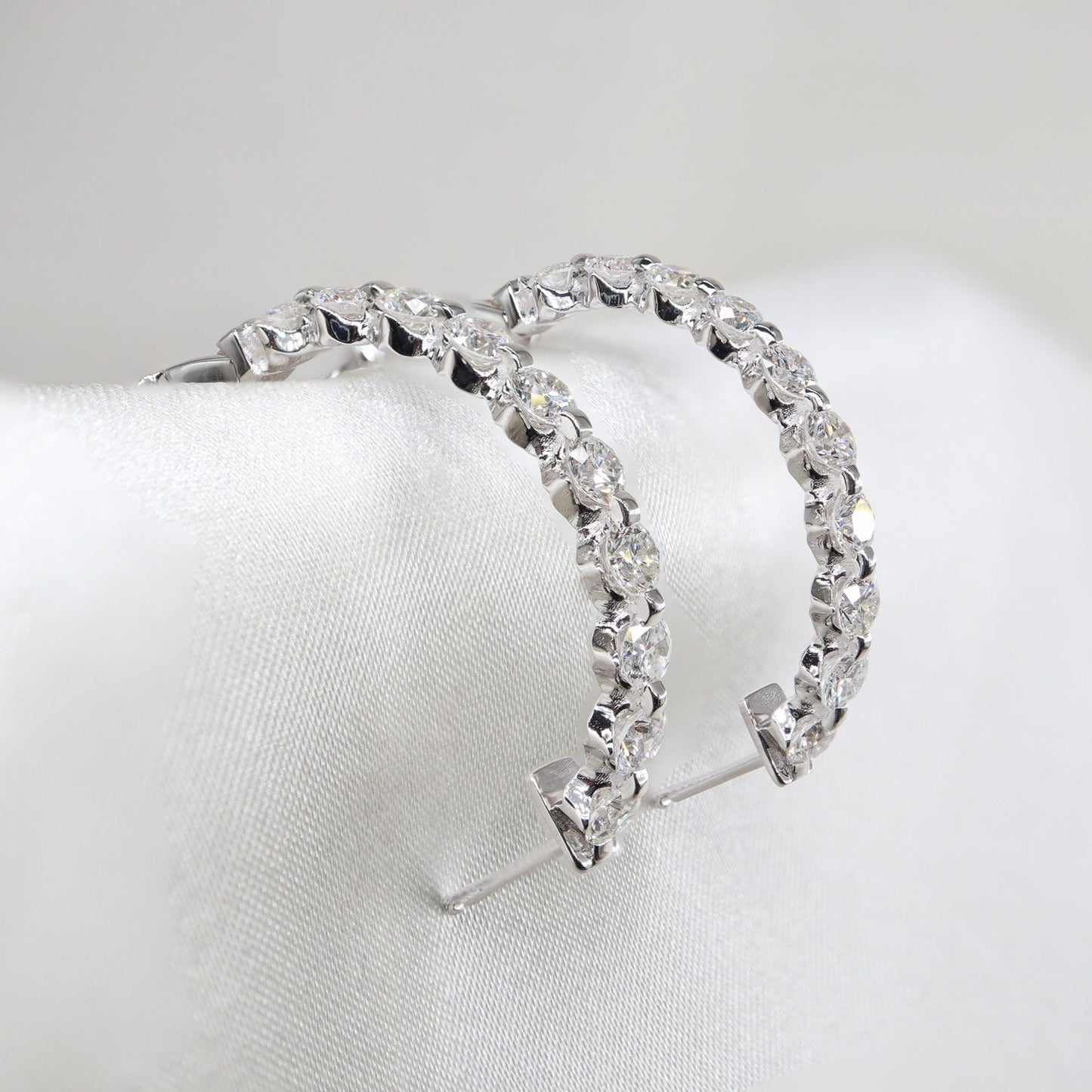 4,80ct Halka Pırlanta Küpe