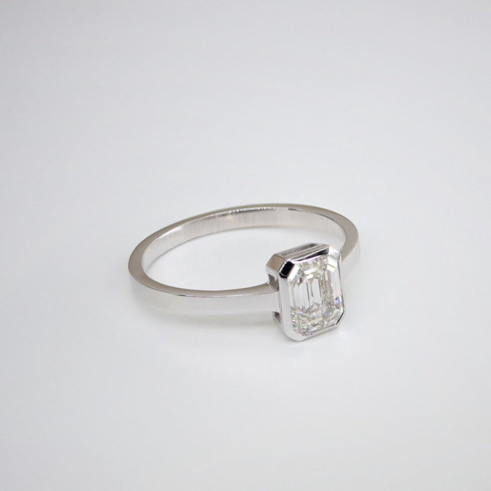 0,70ct Emerald Kesim Tektaş Pırlanta