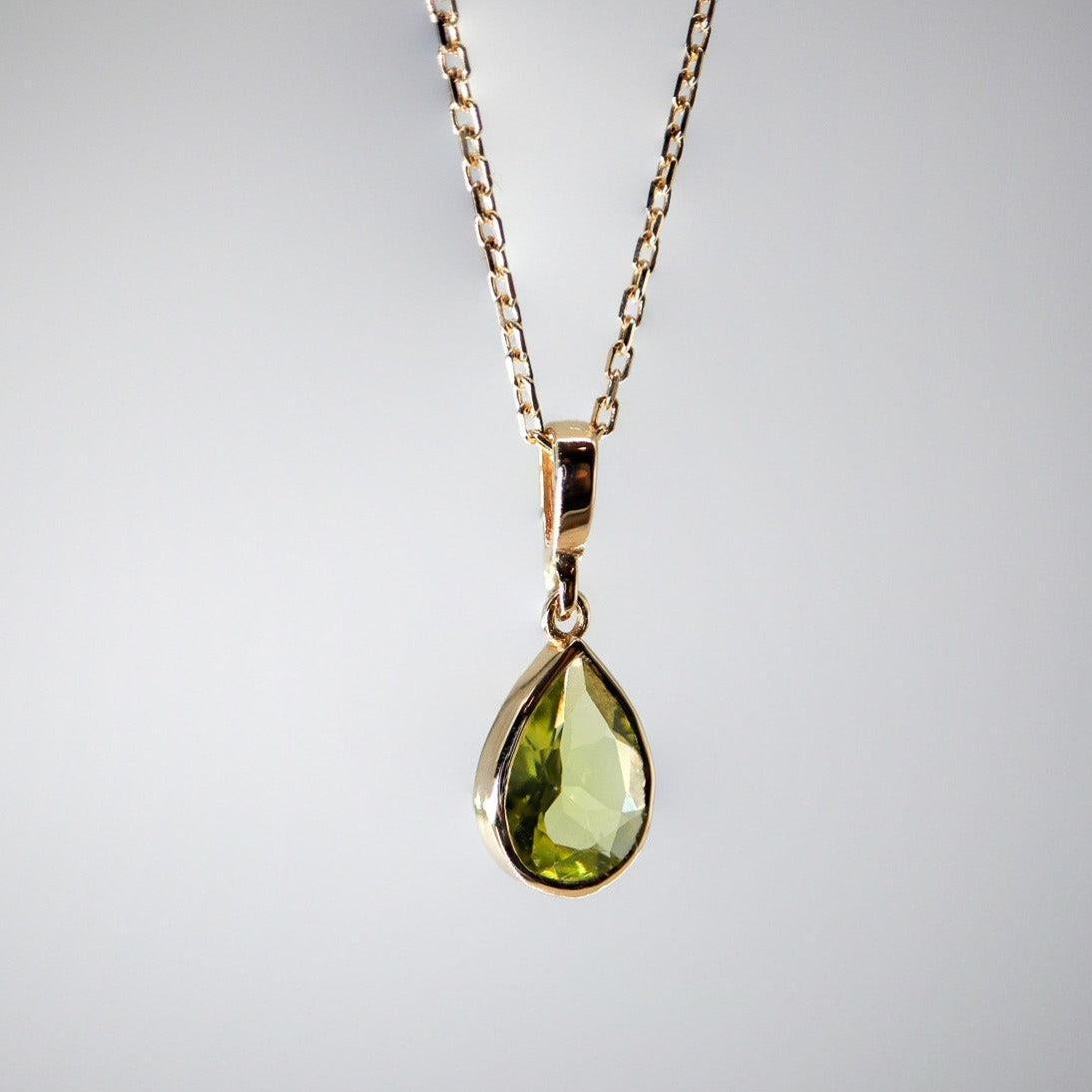 Doğum Ayı Taşı Peridot Damla Kolye (Ağustos)