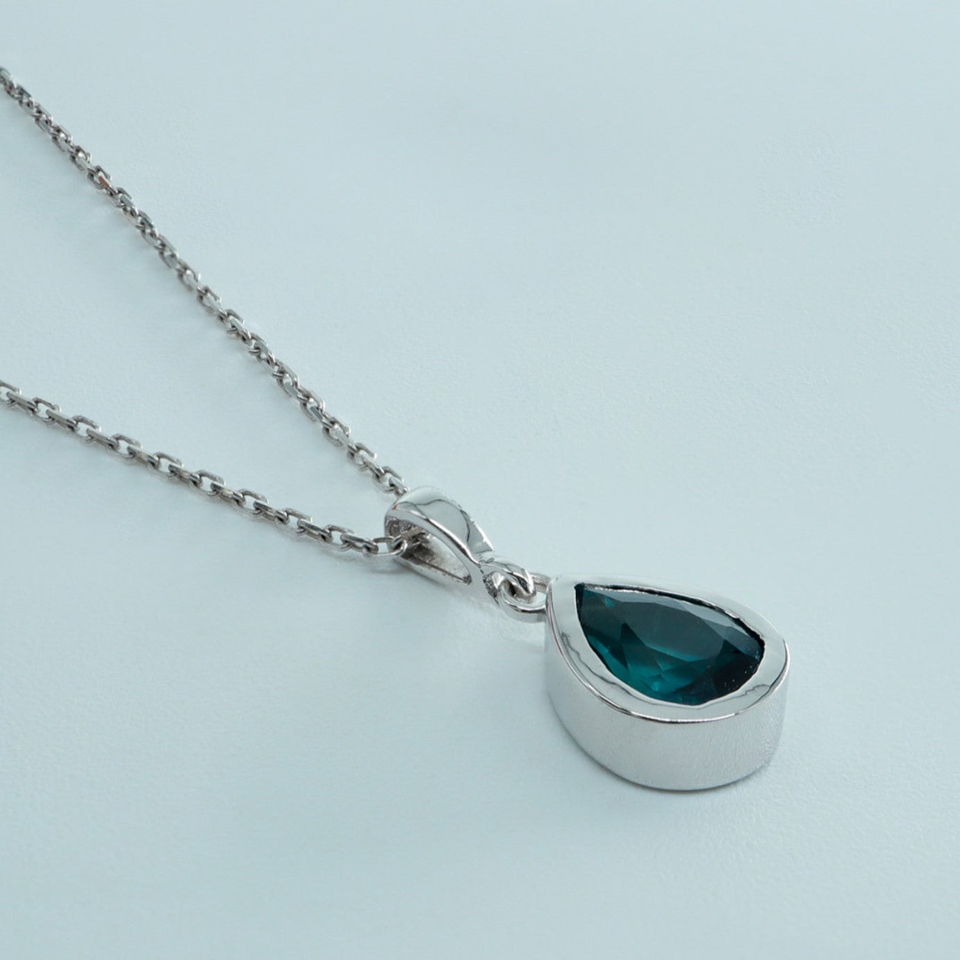 Doğum Ayı Taşı Safir Damla Kolye (Eylül)