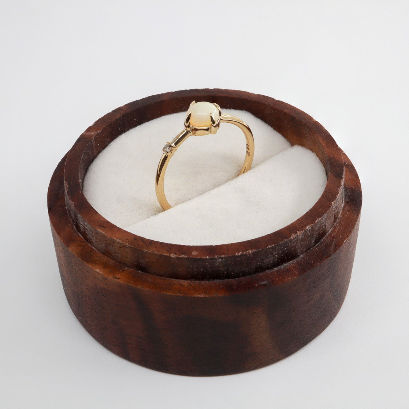 Kapşon Kesim Opal Taş & Pırlanta Vintage Yüzük