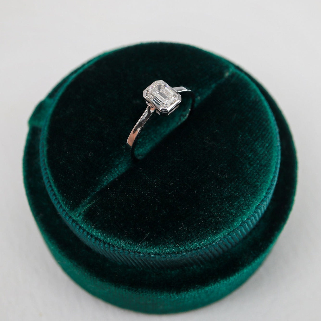 0,70ct Emerald Kesim Tektaş Pırlanta