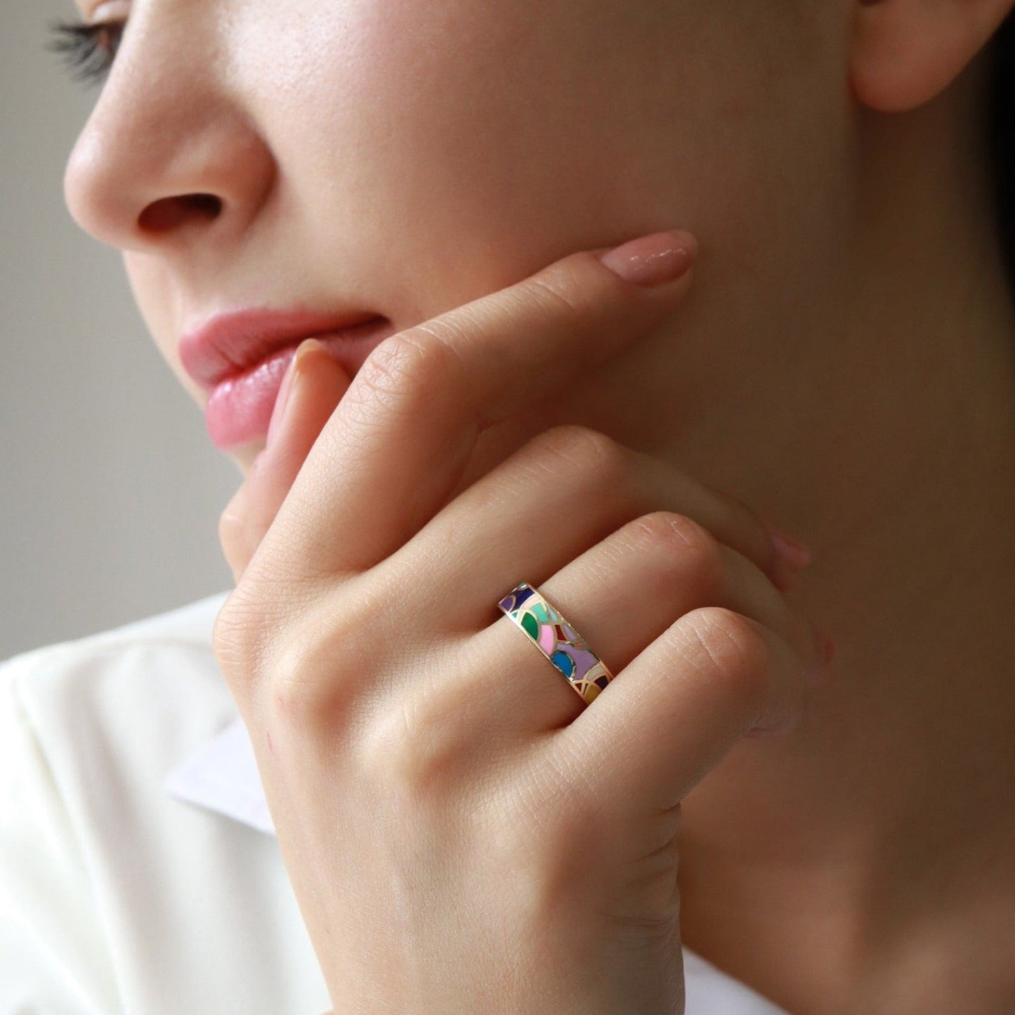 Renkli Mineli Alyans Yüzük