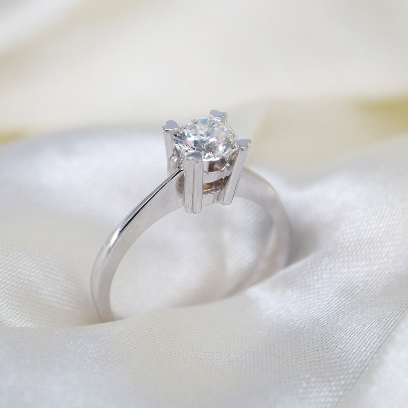 0,50ct Kalp Tırnak Tasarım Tektaş