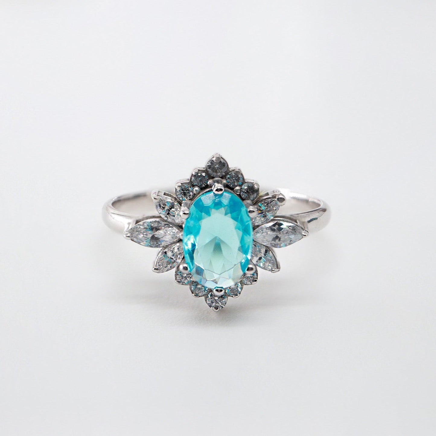 Oval Aquamarin & Markiz Pırlanta