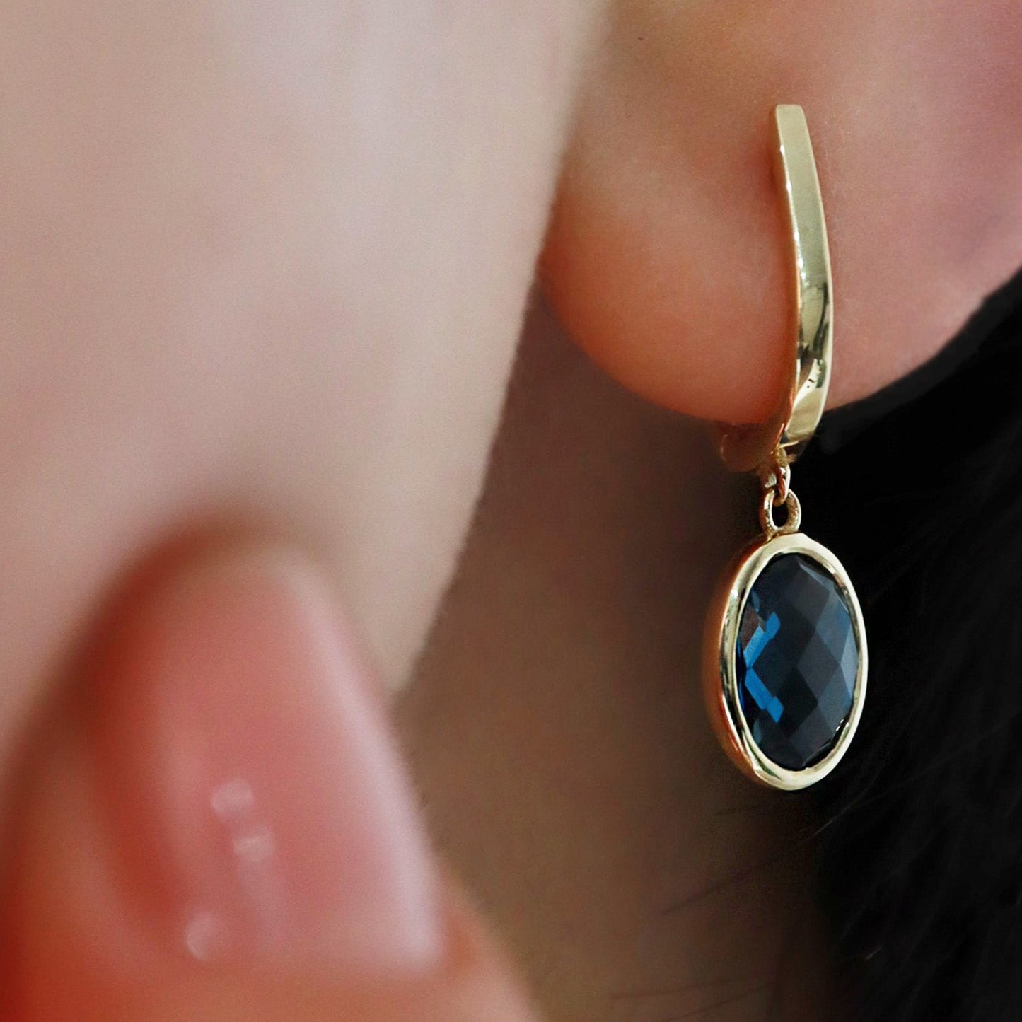 London Topaz Taşlı Küpe