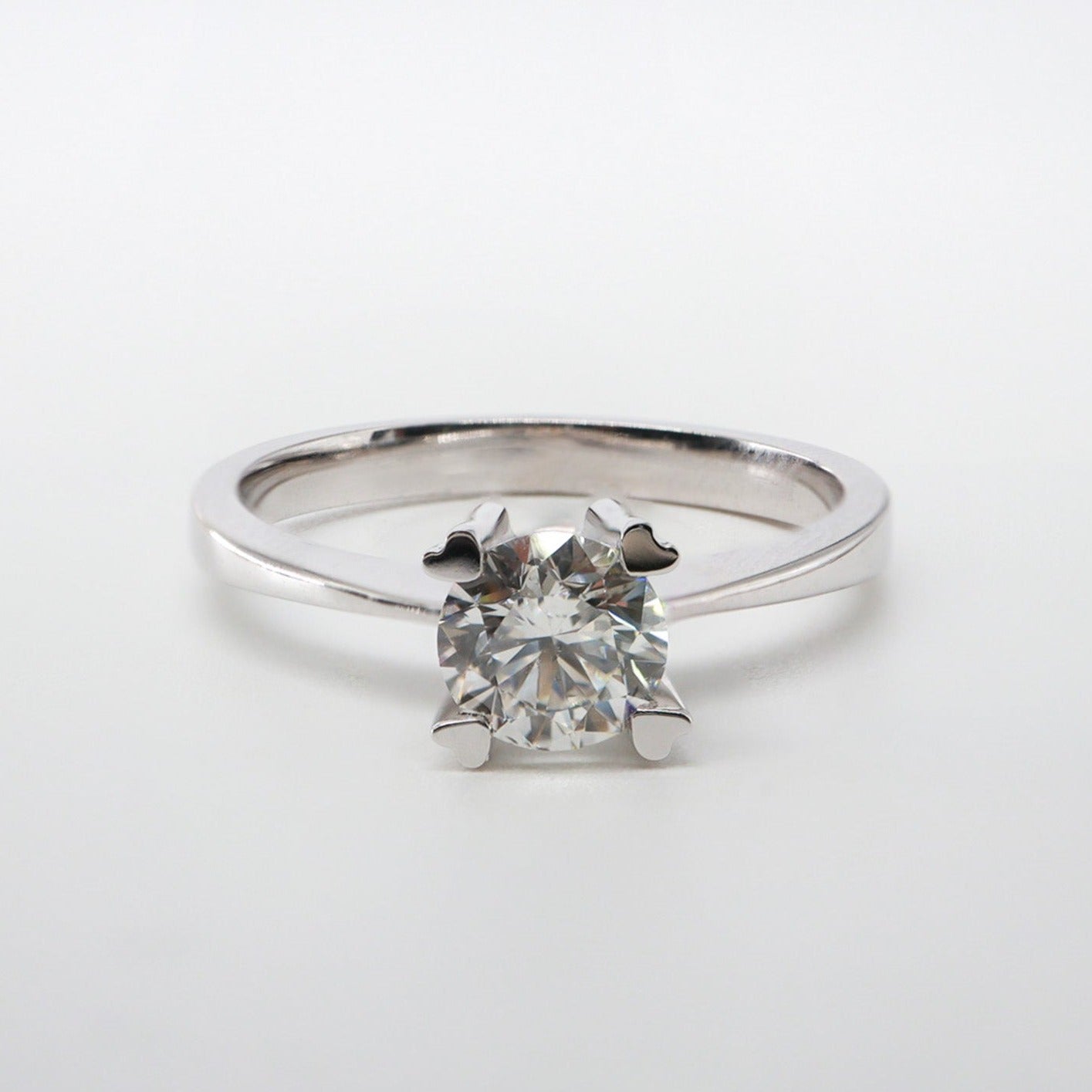 0,50ct Kalp Tırnak Tasarım Tektaş