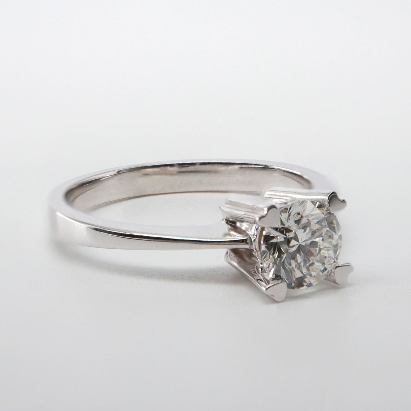 0,50ct Kalp Tırnak Tasarım Tektaş