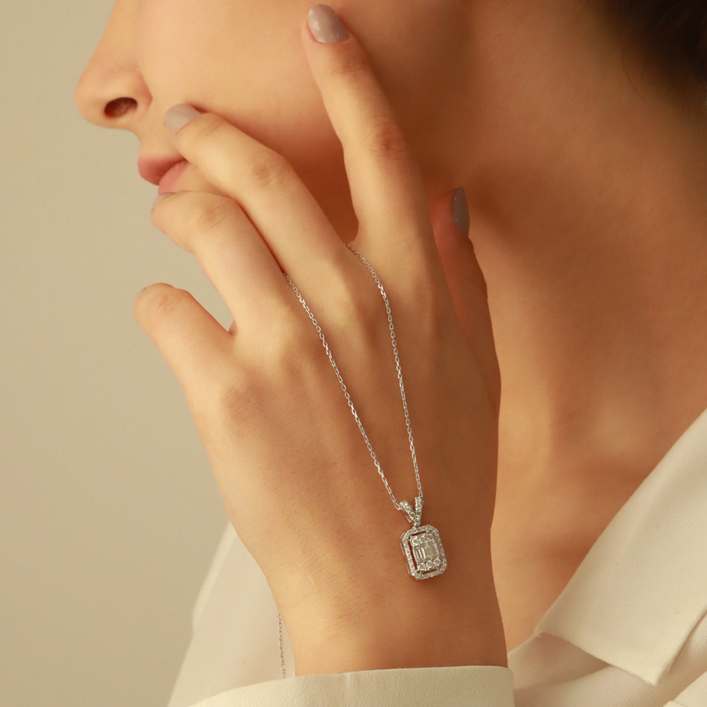 0,50ct Pırlanta Baget Kolye