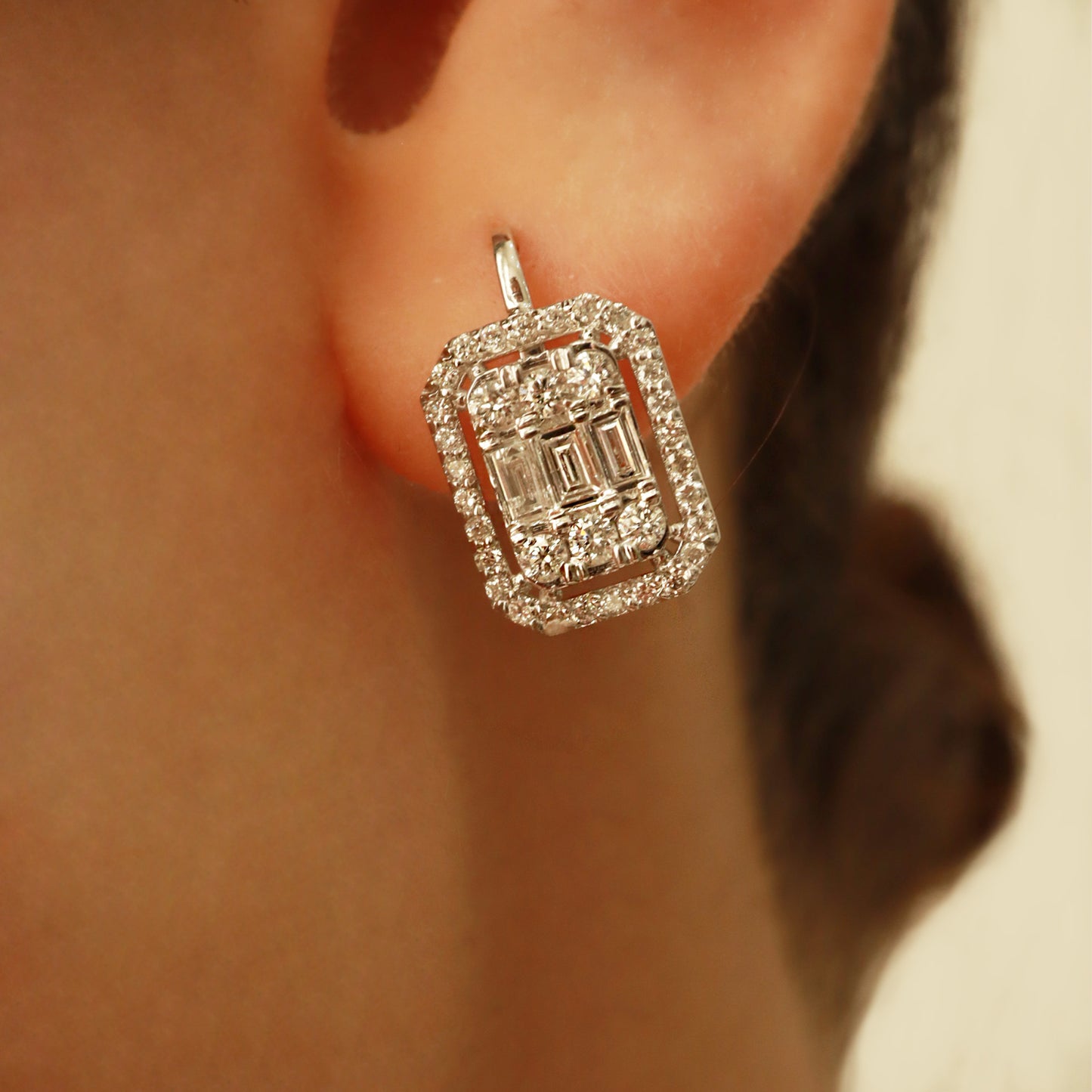 0,90ct Pırlanta Baget Küpe