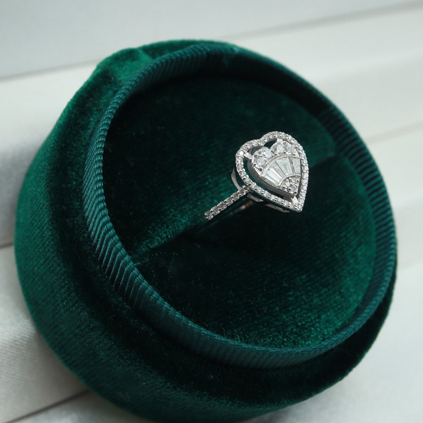 0,45ct Kalp Baget Pırlanta