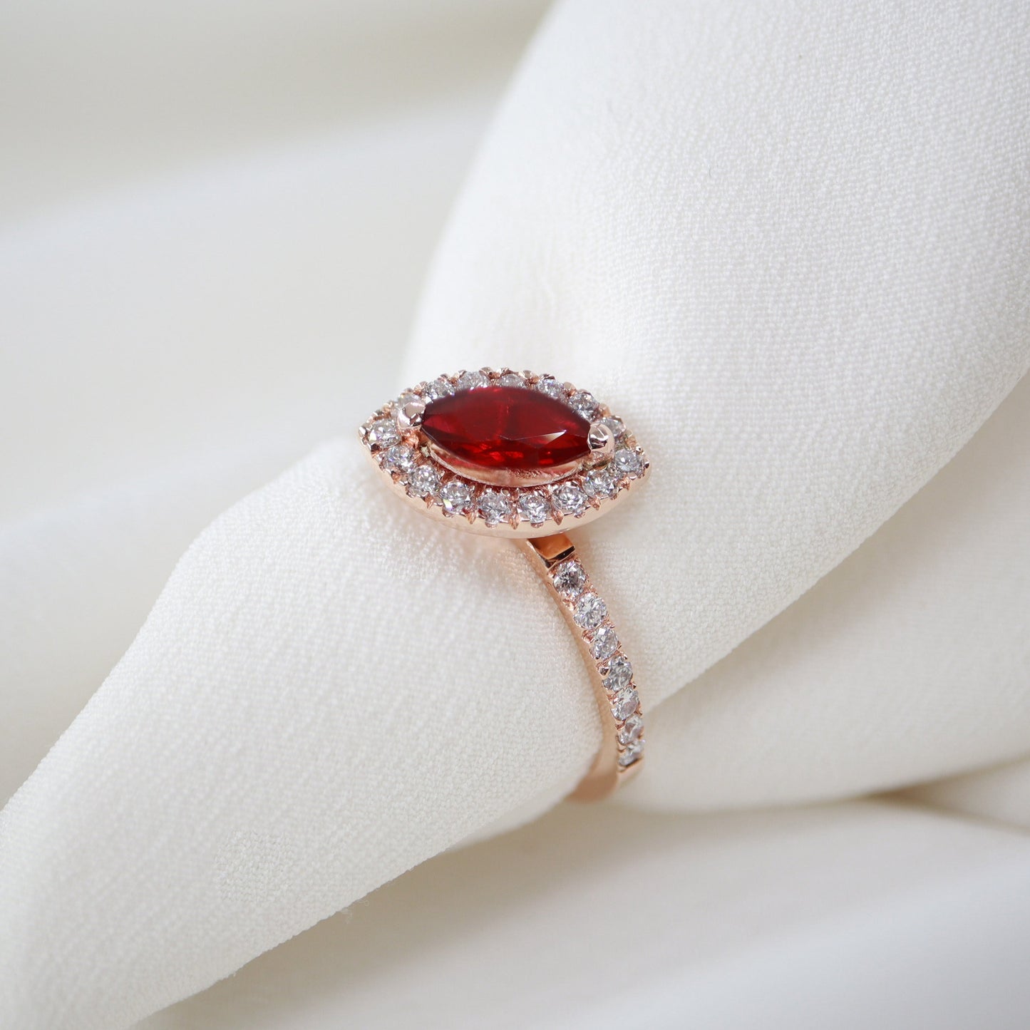 Markiz Yakut & Pırlanta Yüzük