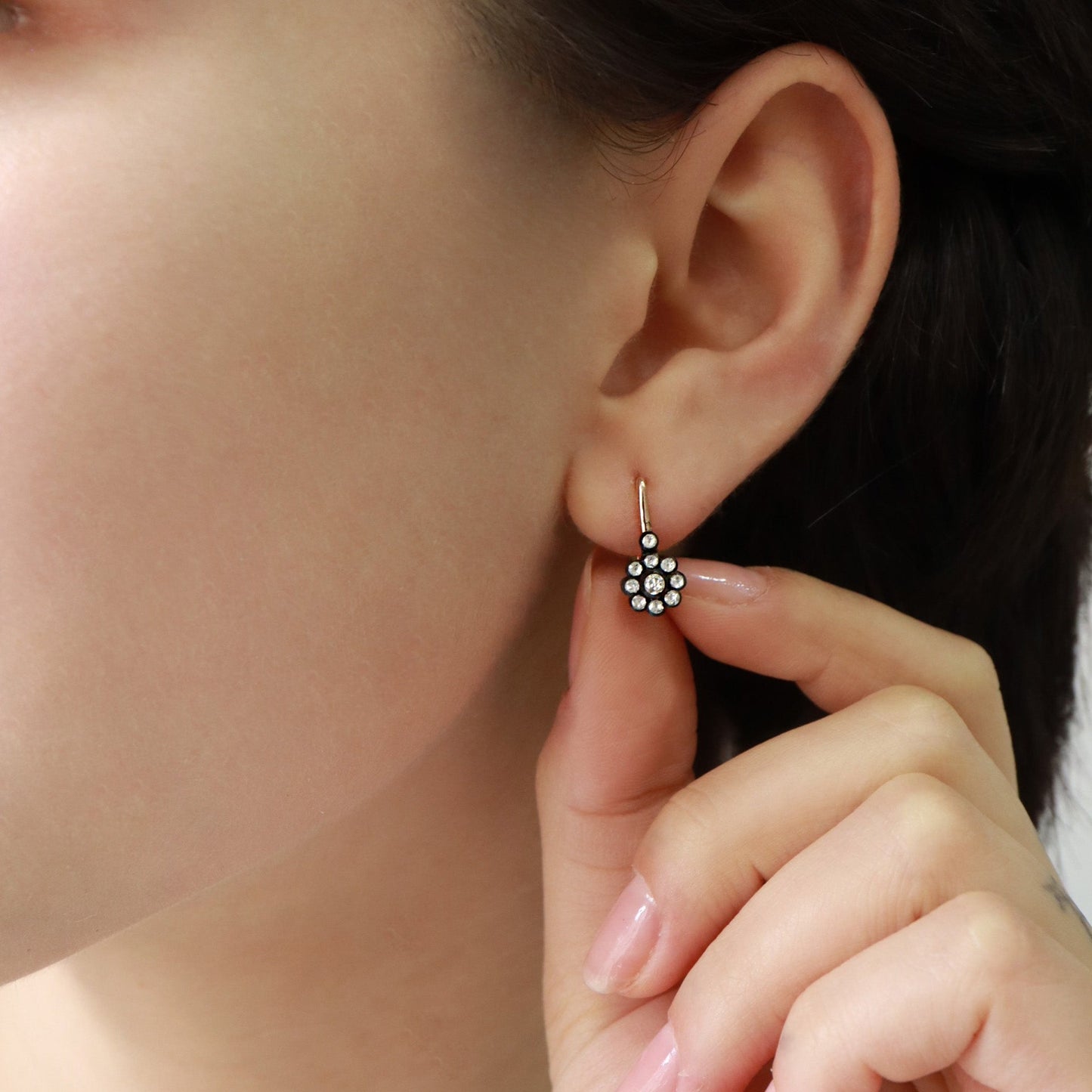 Elmas Gül Model Küpe