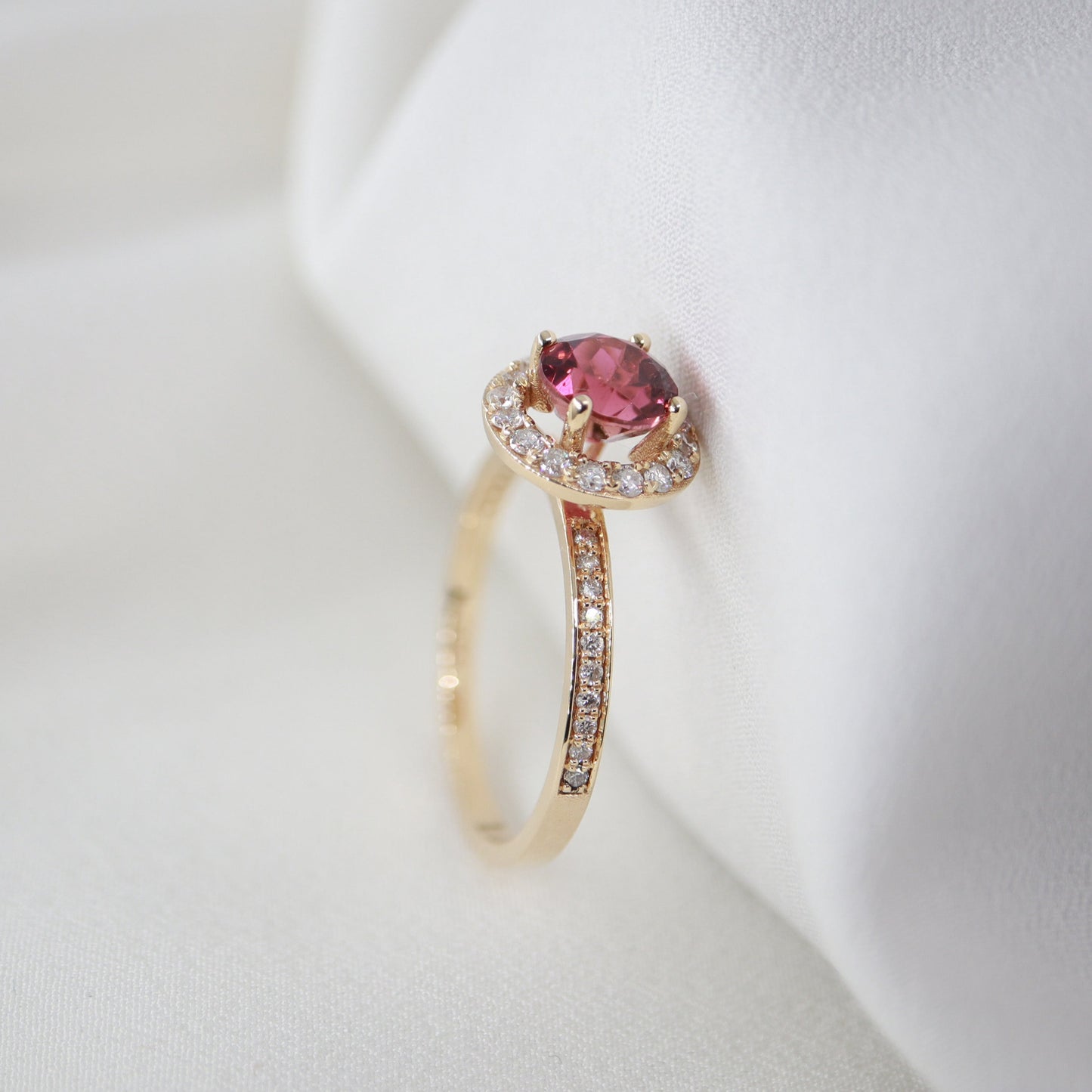 Pembe Turmalin & Pırlanta