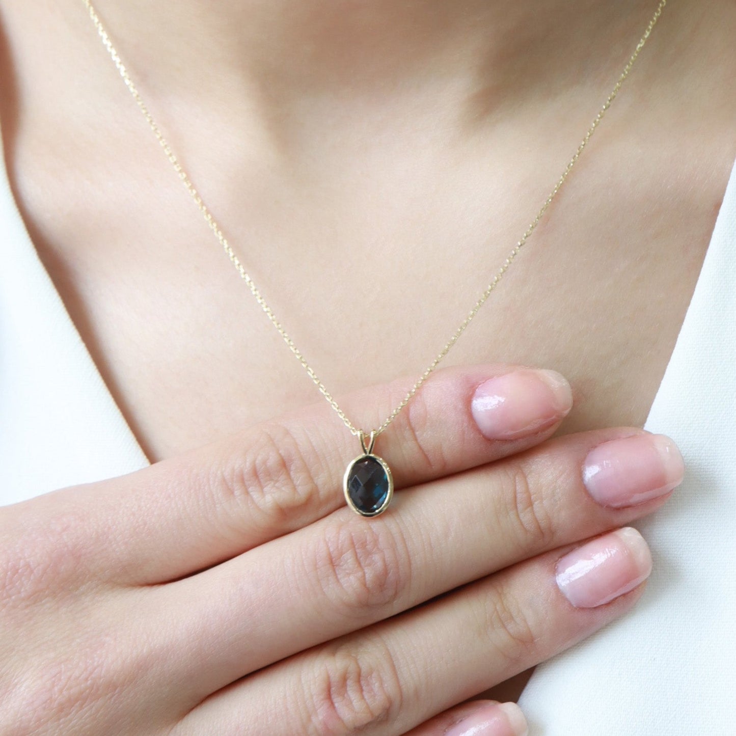 London Topaz Taşlı Kolye