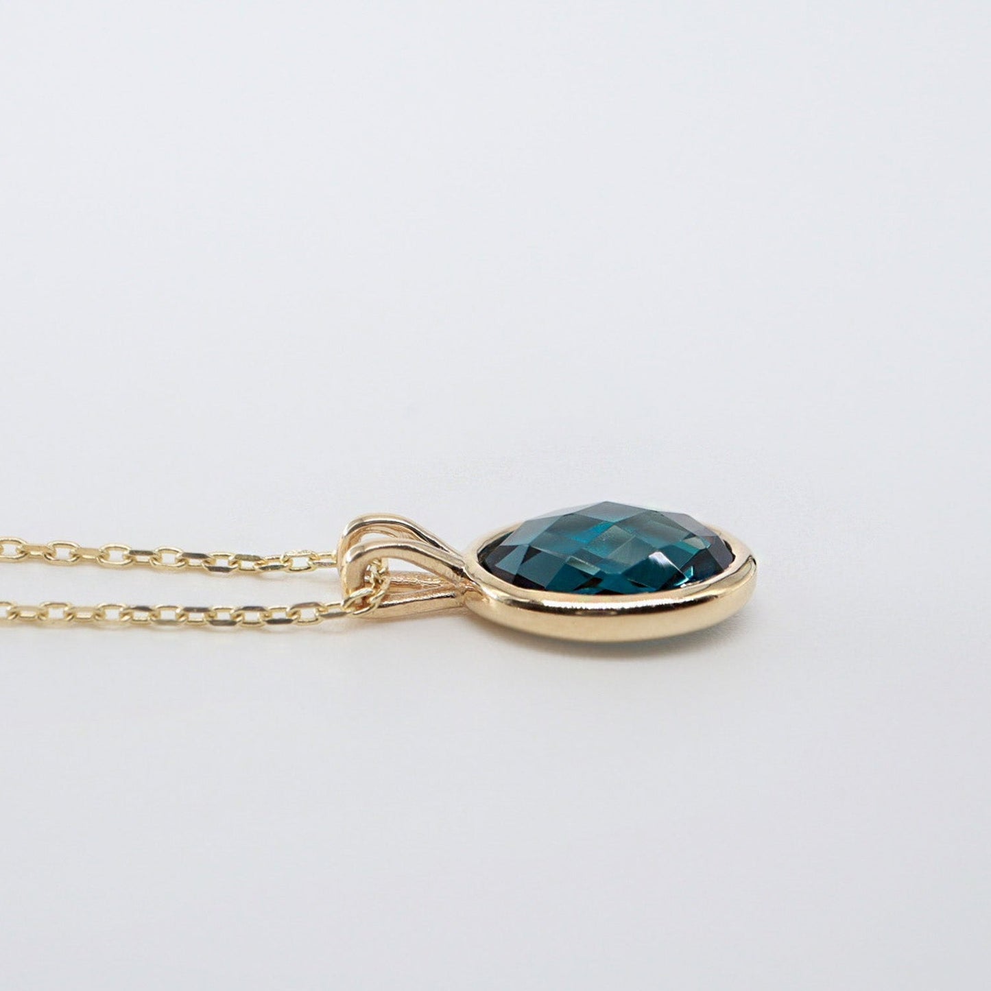 London Topaz Taşlı Kolye