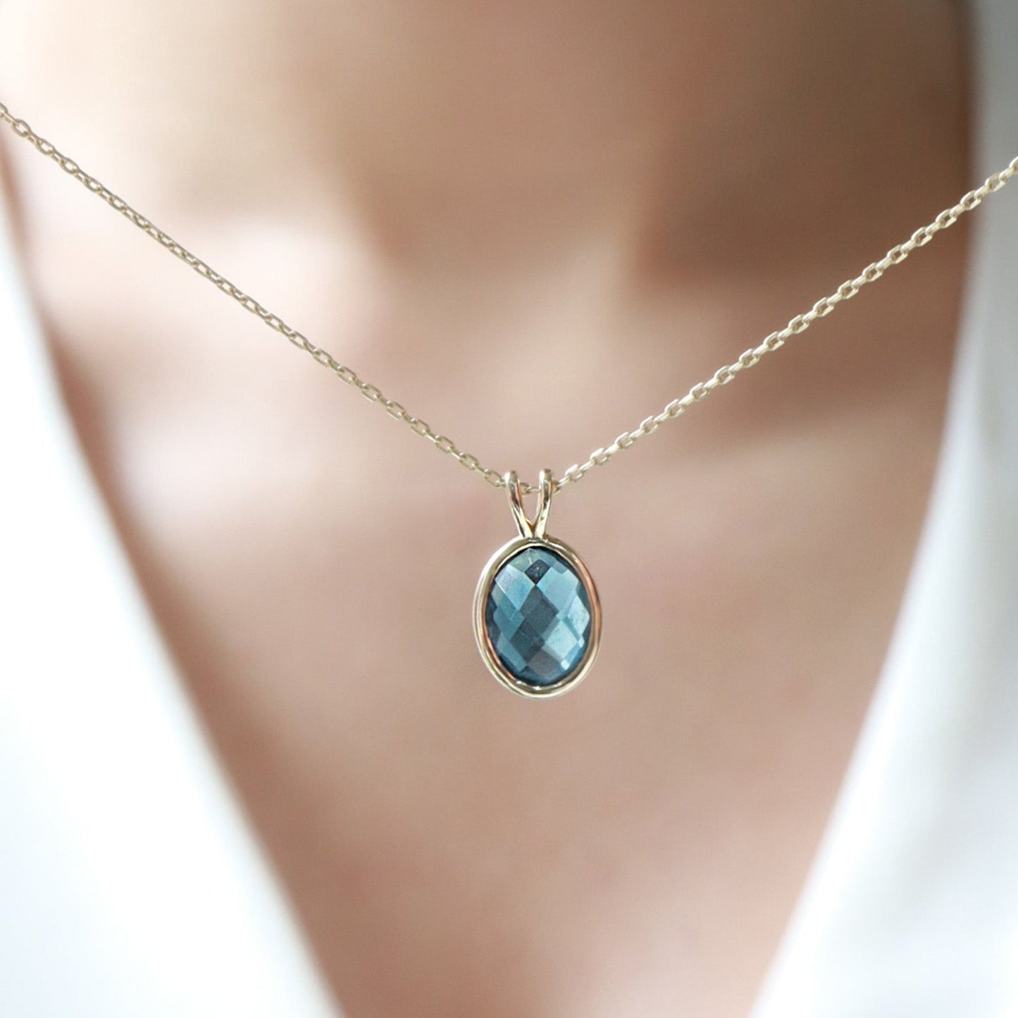 London Topaz Taşlı Kolye
