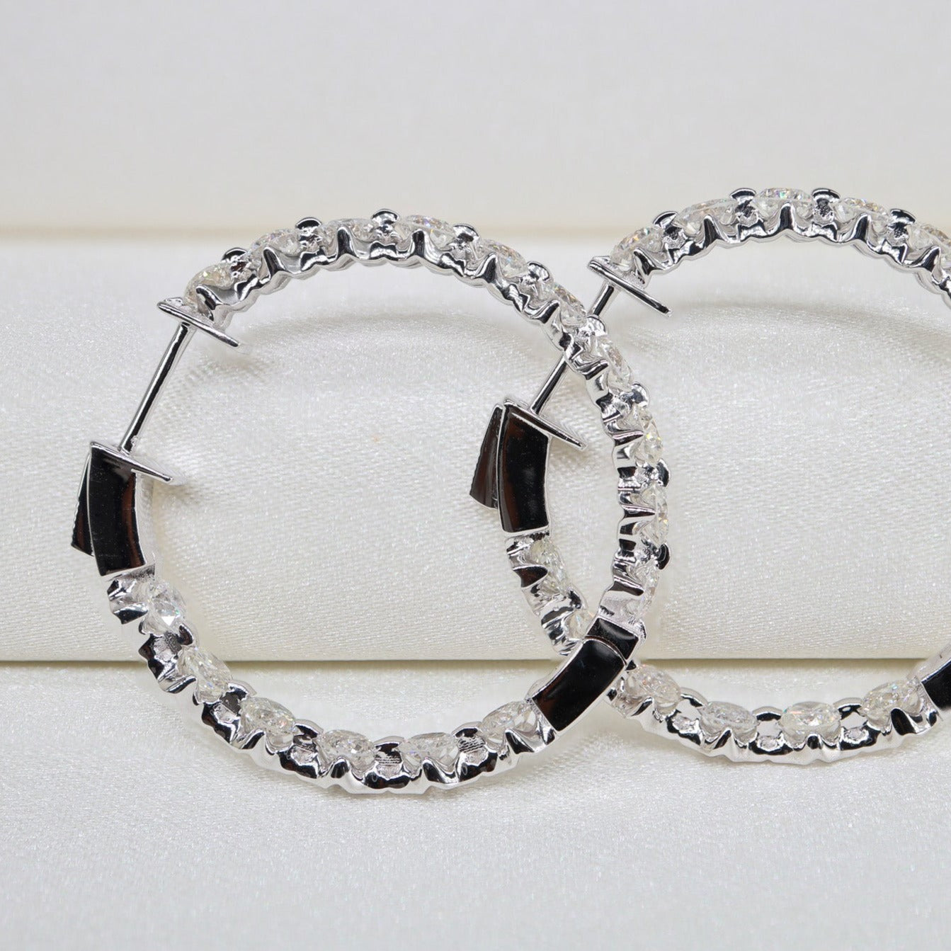 4,80ct Halka Pırlanta Küpe