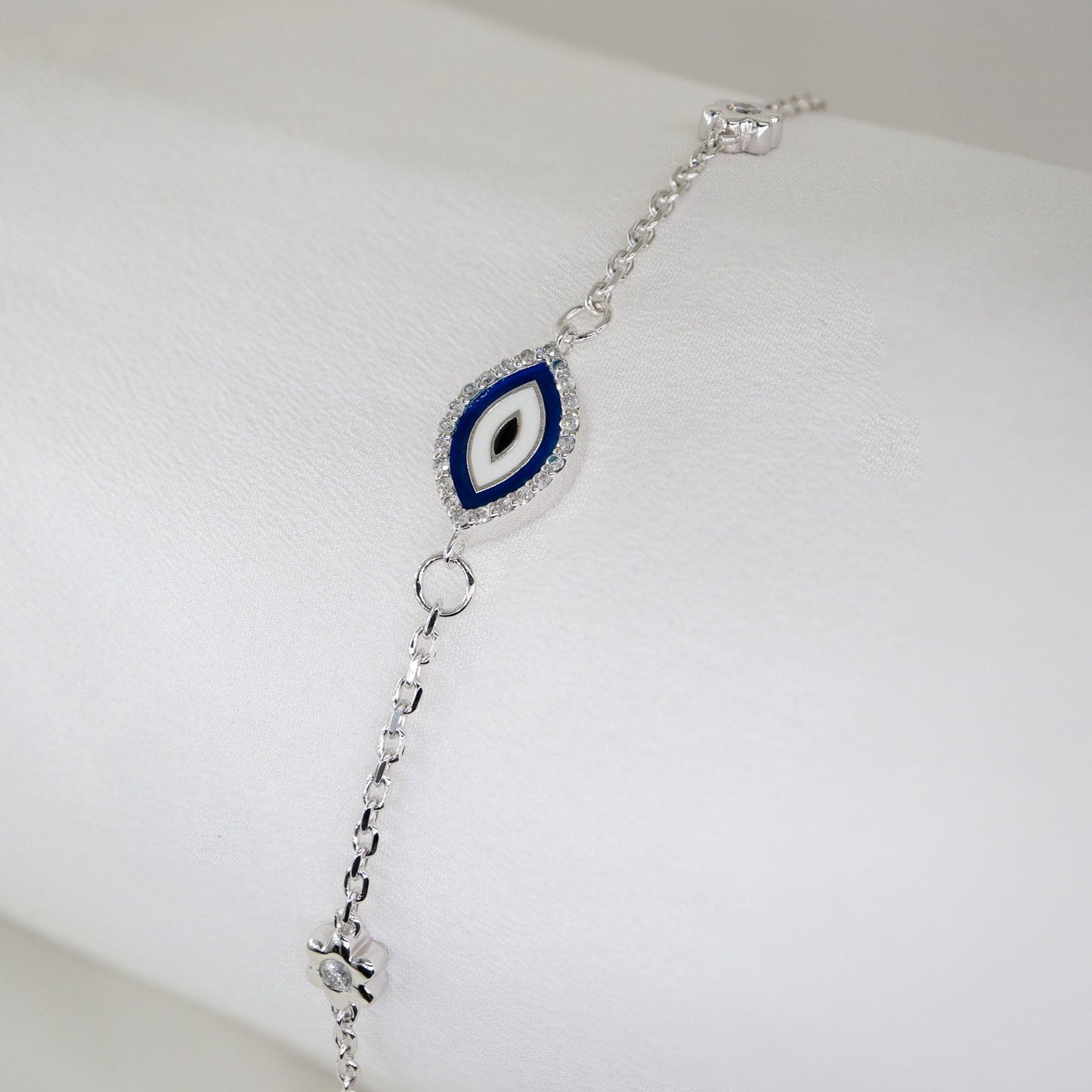 Mineli Nazar Boncuklu Pırlanta Bileklik