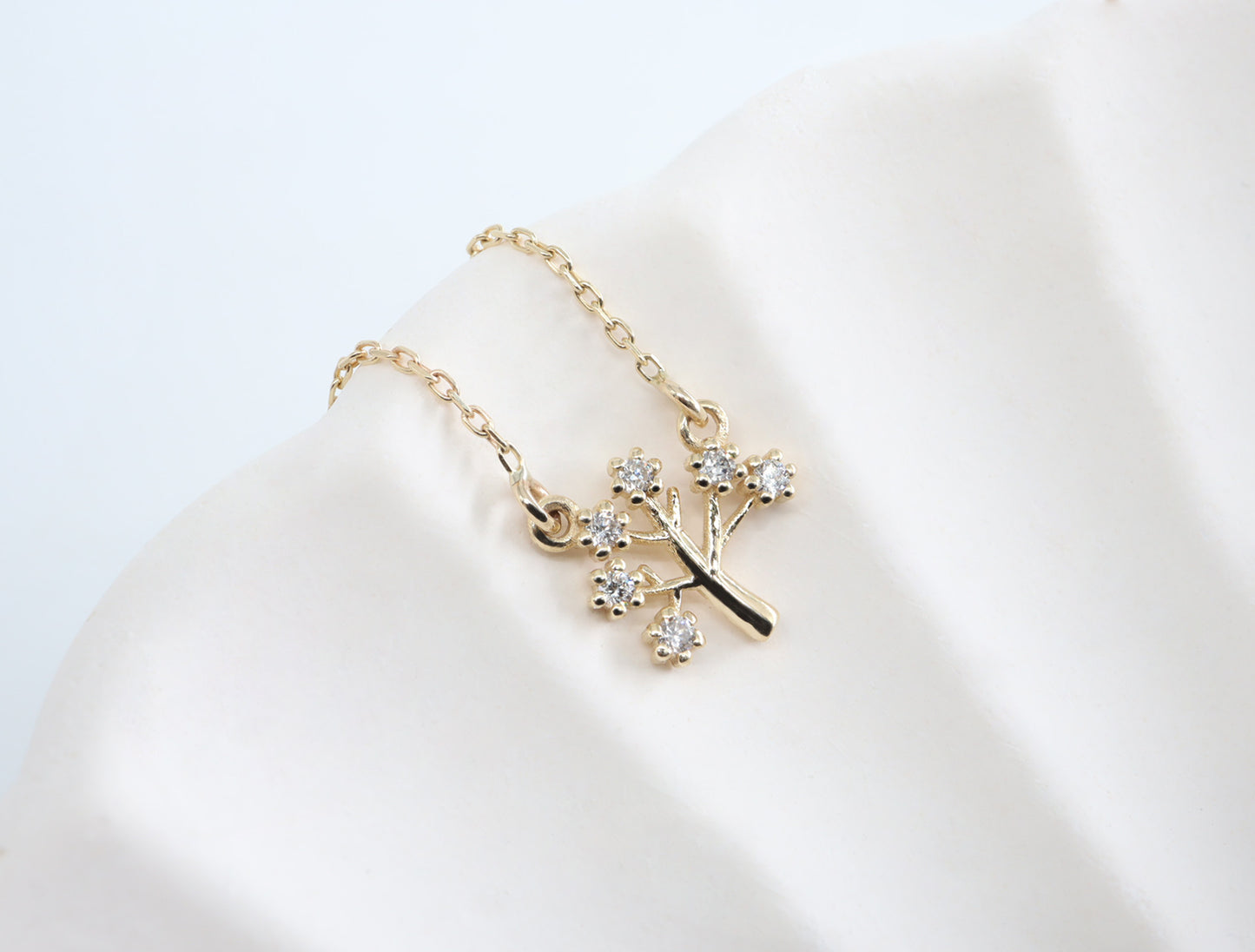 Minimal Pırlantalı Hayat Ağacı Kolye