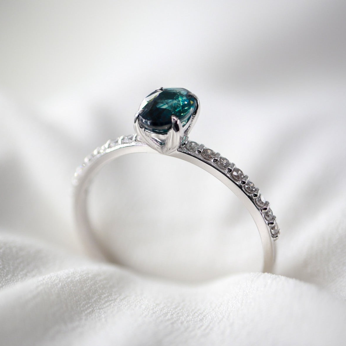 Oval Safir & Pırlanta