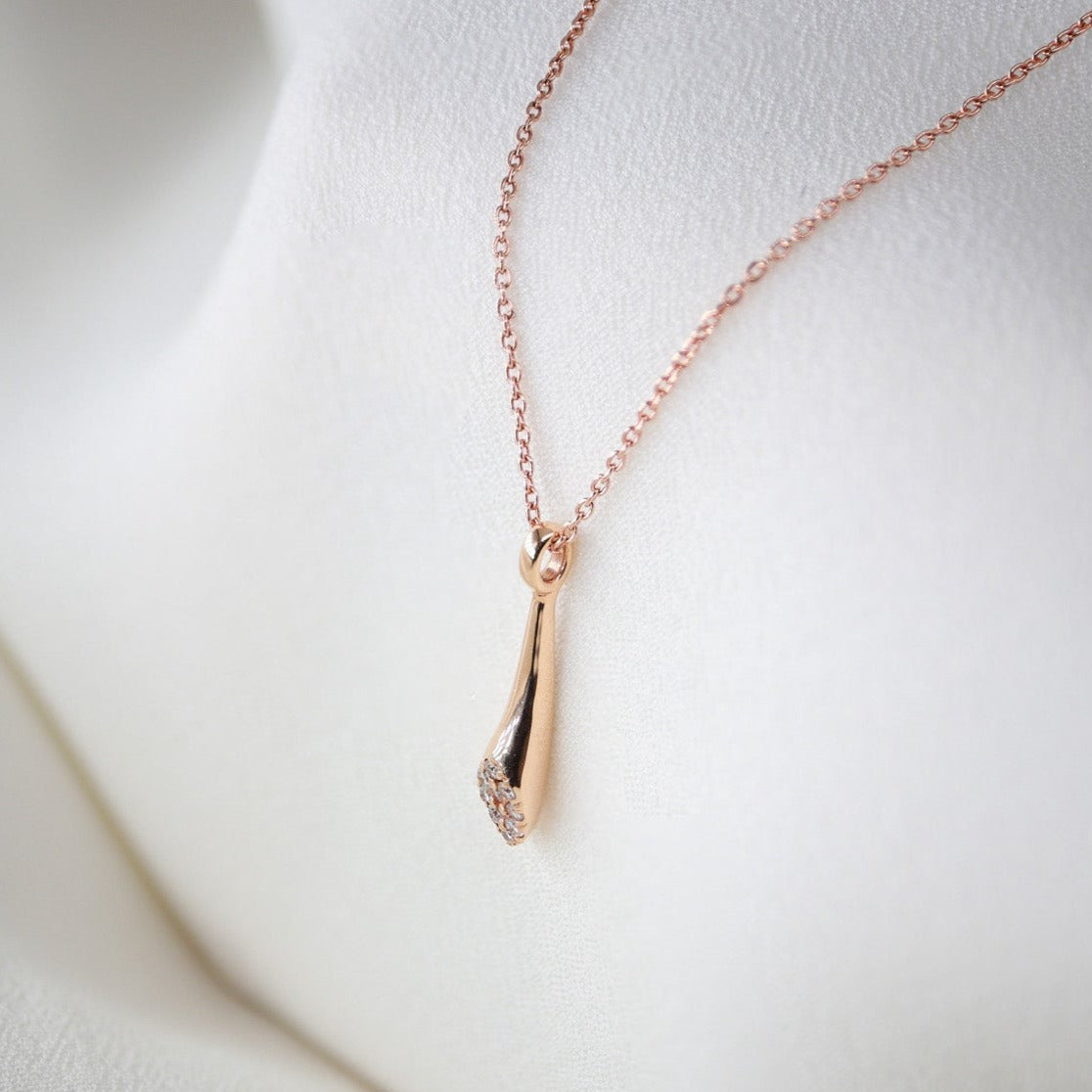 Minimal Pırlantalı Kolye