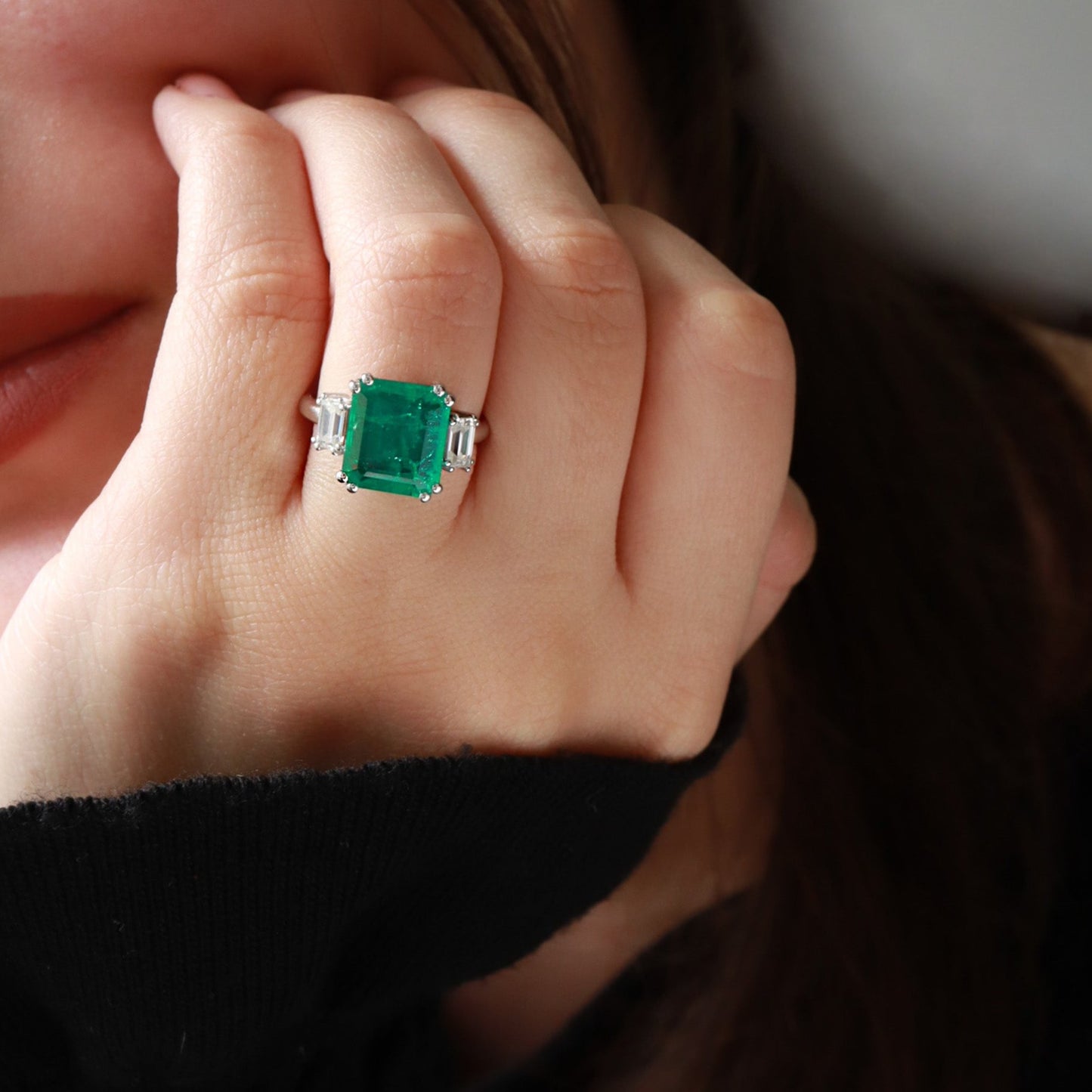 0,55ct Emerald Cut Baget Pırlantalı & Zümrüt Yüzük