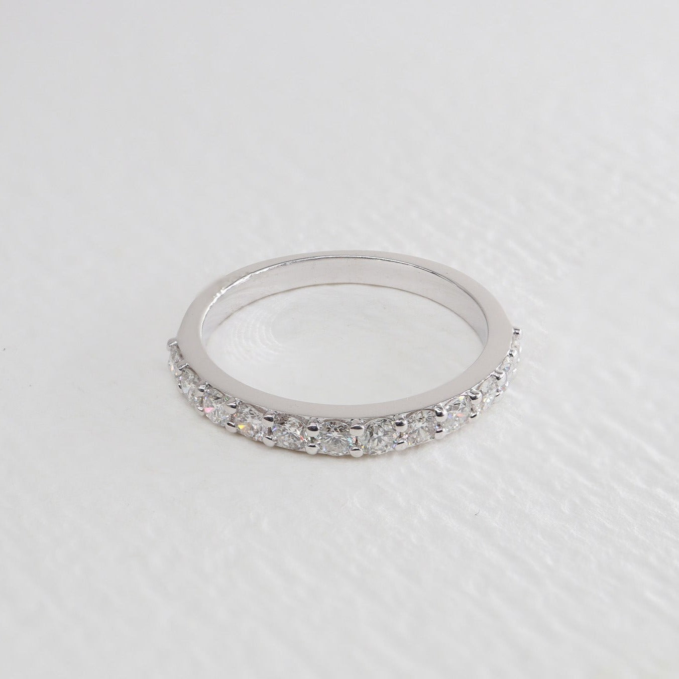 Yarım Tur Pırlanta Yüzük