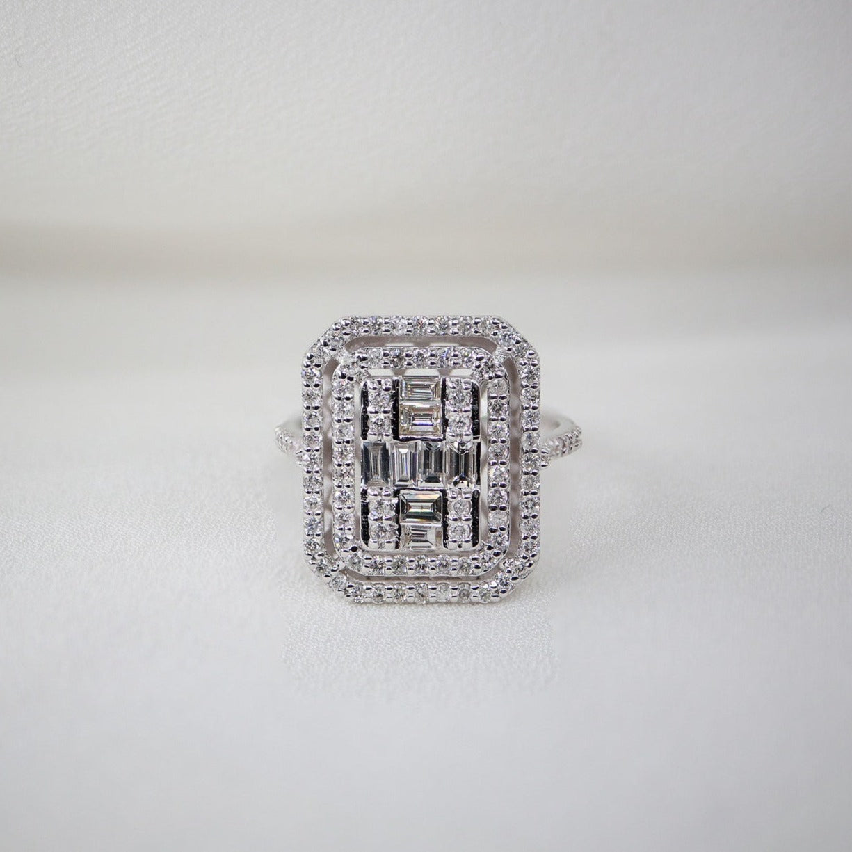 0,95ct Pırlanta Baget Yüzük