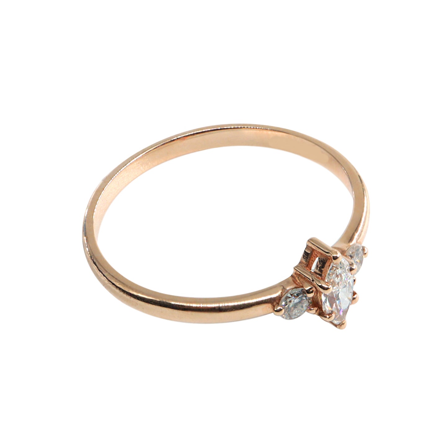 Ortası Markiz Kenarları Yuvarlak Pırlanta