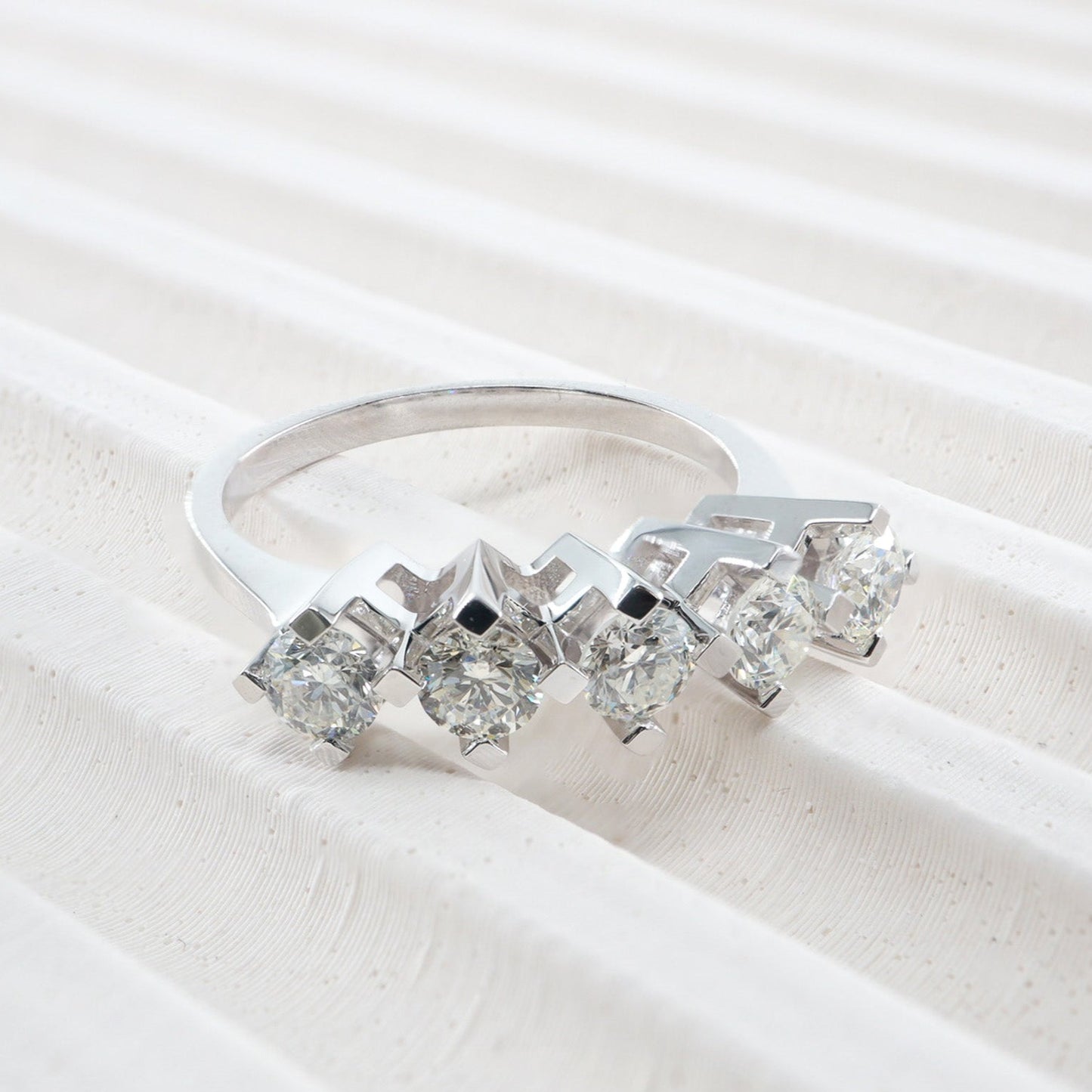 0,90ct 5 Taş Yüzük