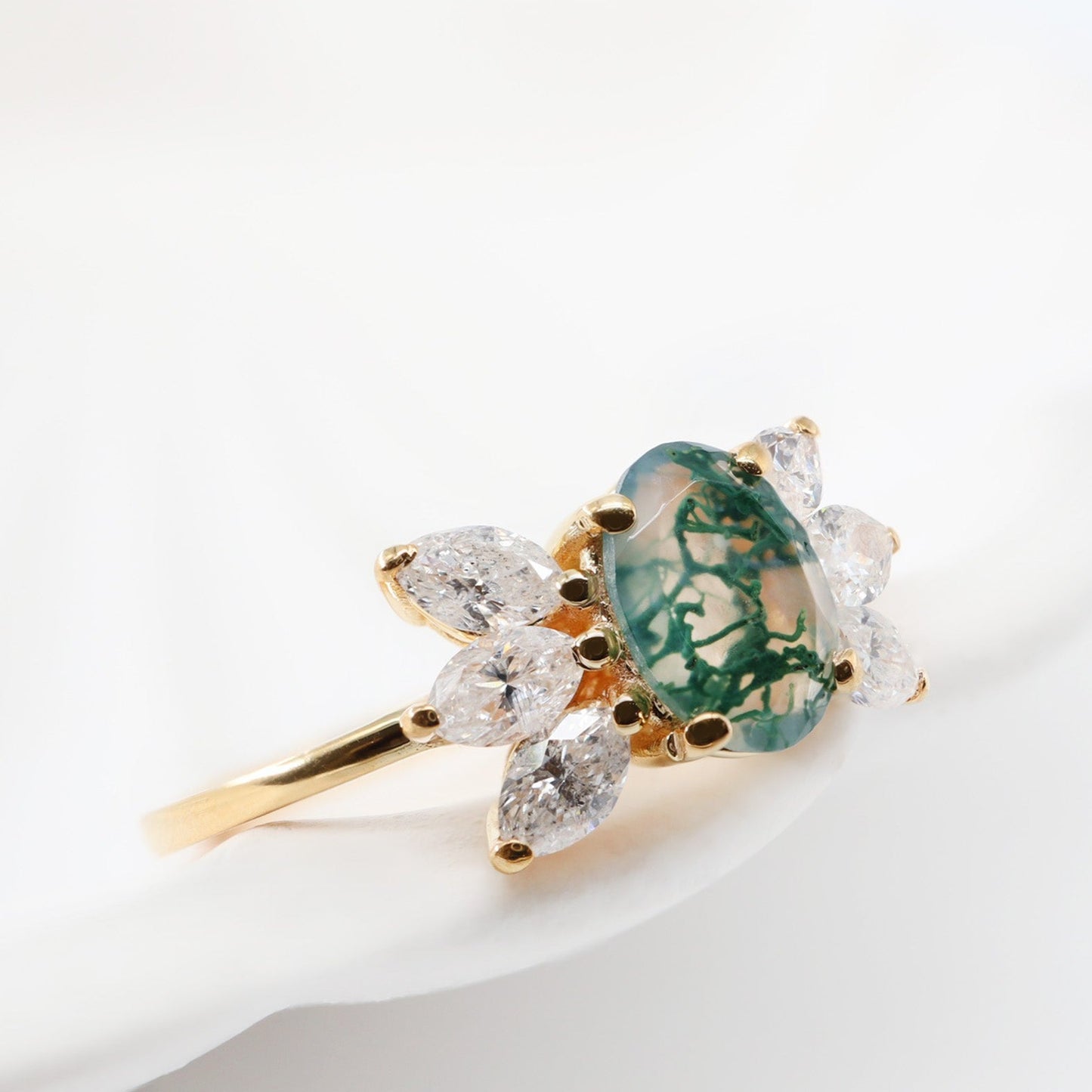 Oval Moss Agate & Markiz Pırlanta Yüzük