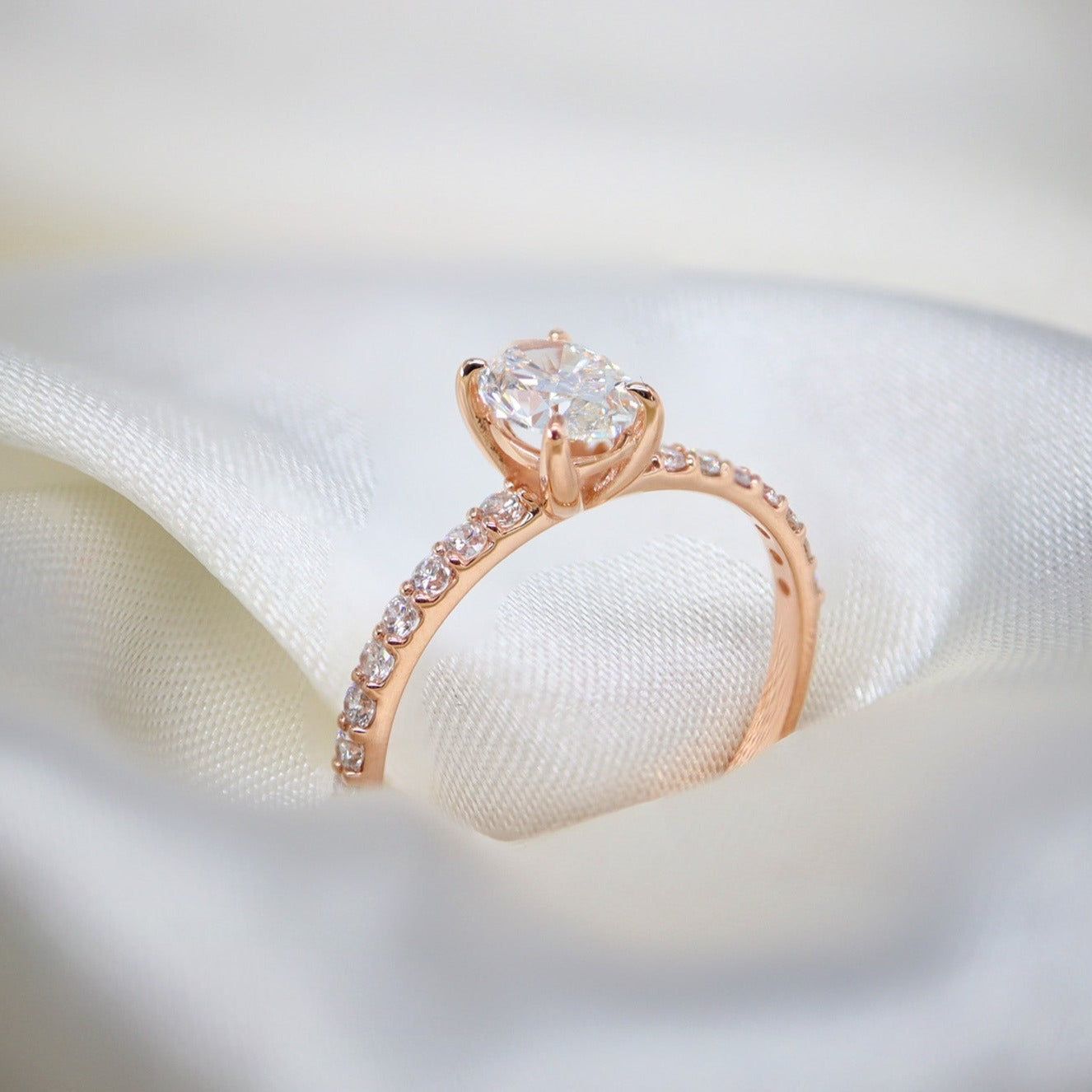 0,70ct Oval Taşlı Pırlanta Yüzük