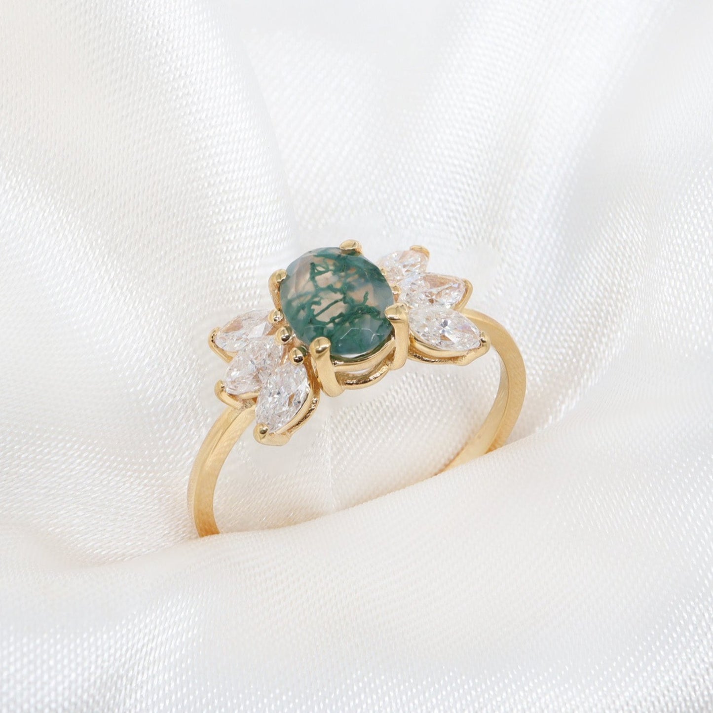 Oval Moss Agate & Markiz Pırlanta Yüzük