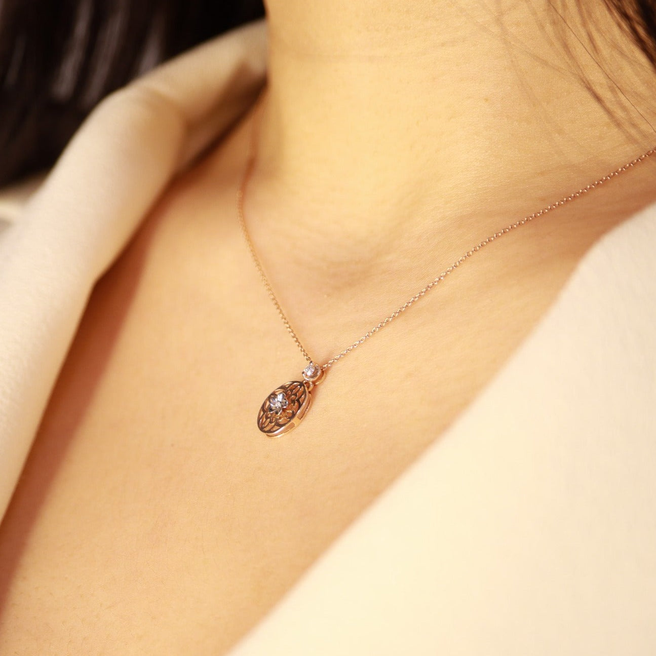 Pırlantalı Minimal Kolye