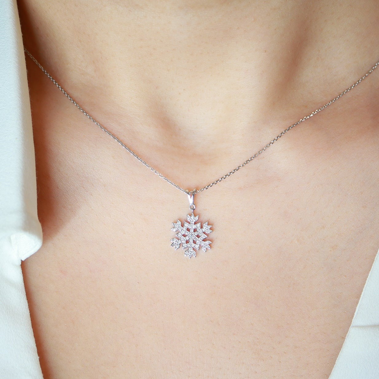 Pırlanta Kar Tanesi Kolye