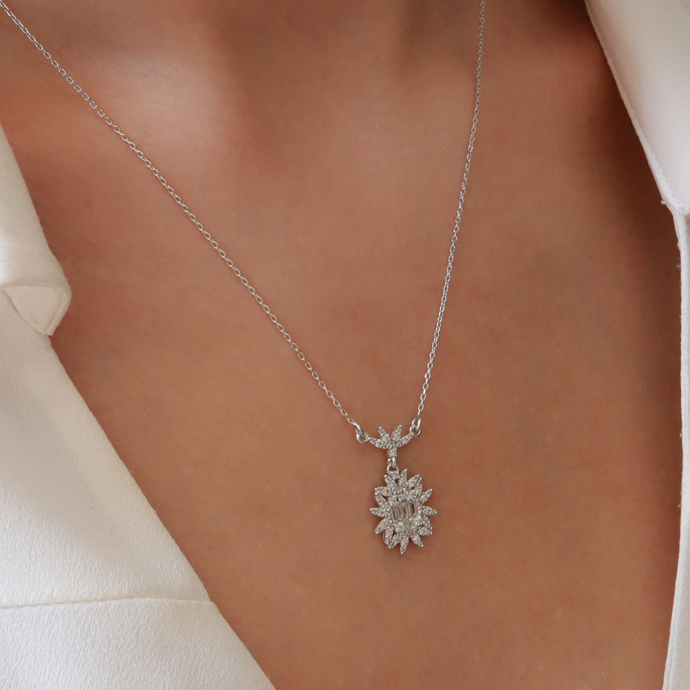 0,50ct Baget Kesim Pırlanta Kolye