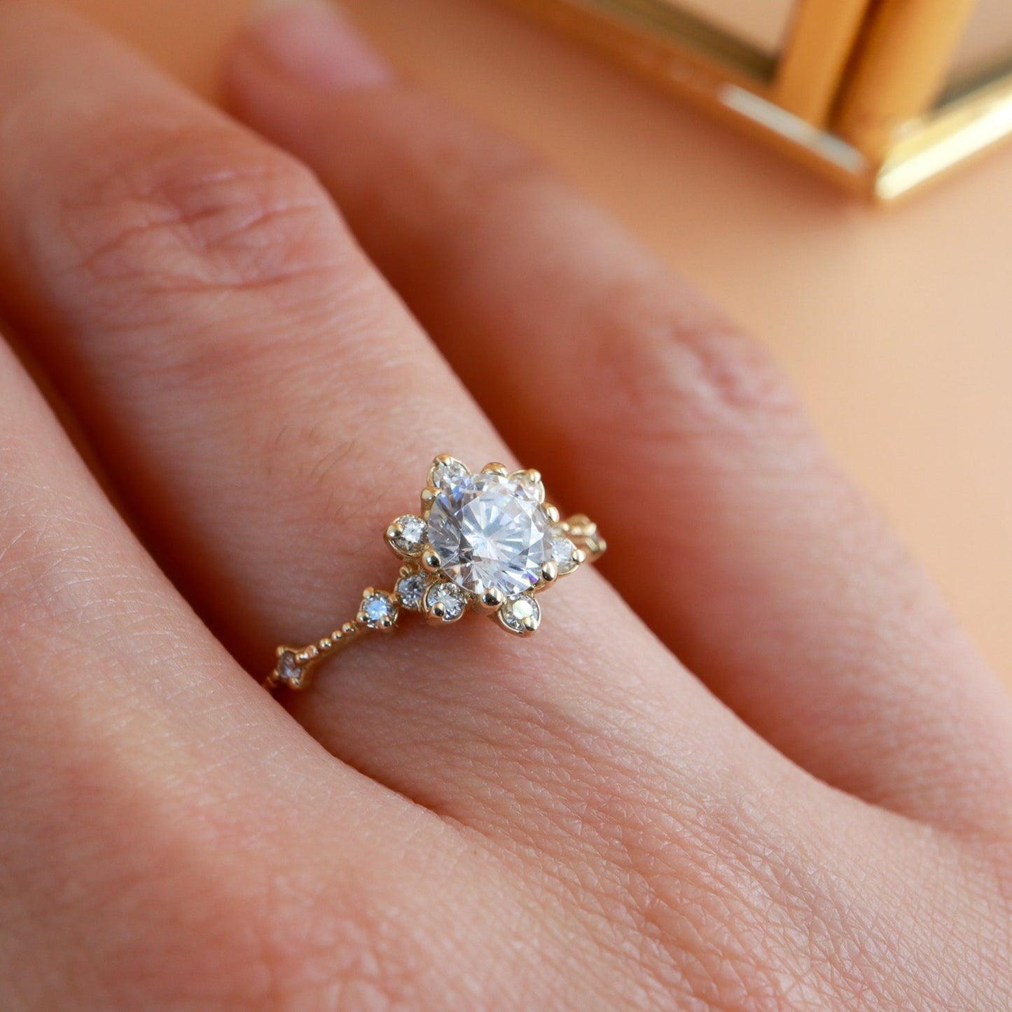 Lotus Tasarım Tektaş Yüzük