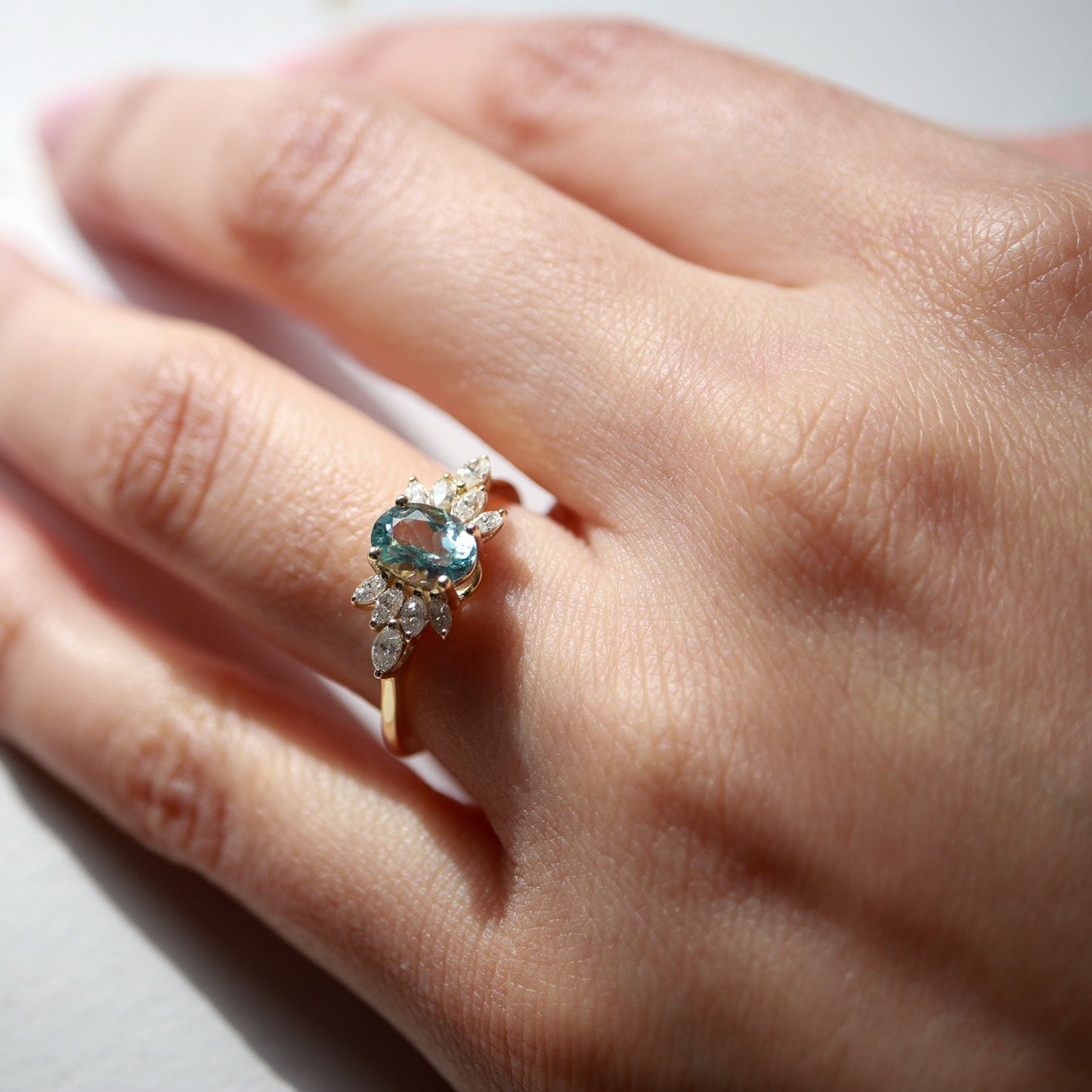 Oval Akuamarin & Markiz Pırlanta