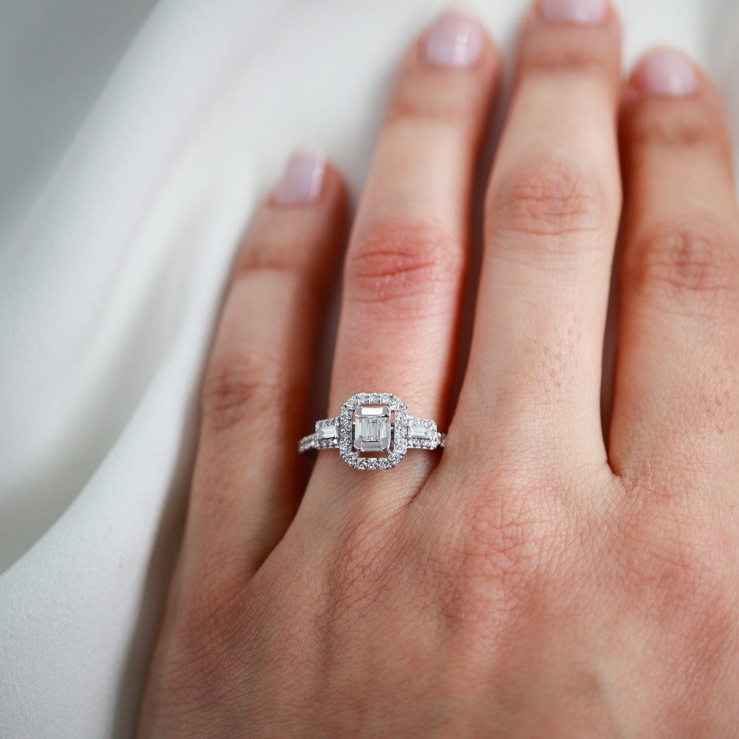 0,70ct Baget Pırlanta Yüzük