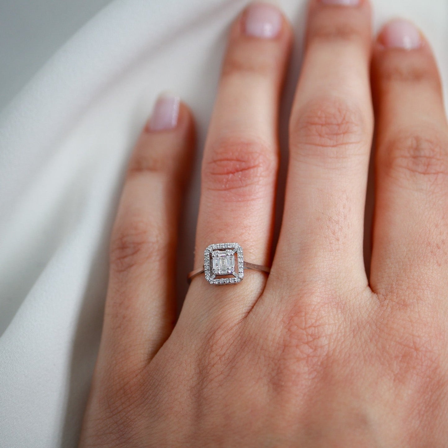 0,17ct Baget Pırlanta Yüzük