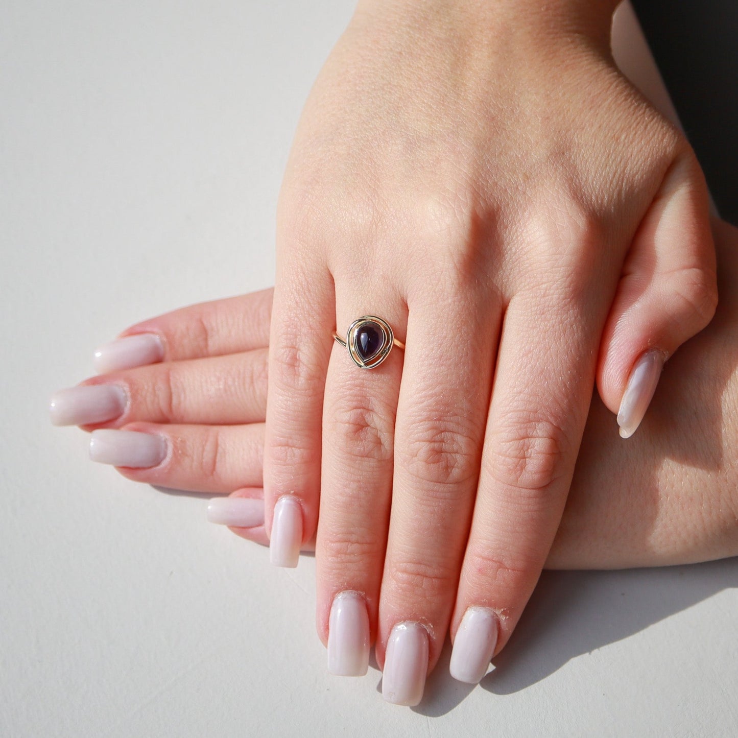 Damla İolite Taşlı Tasarım Yüzük