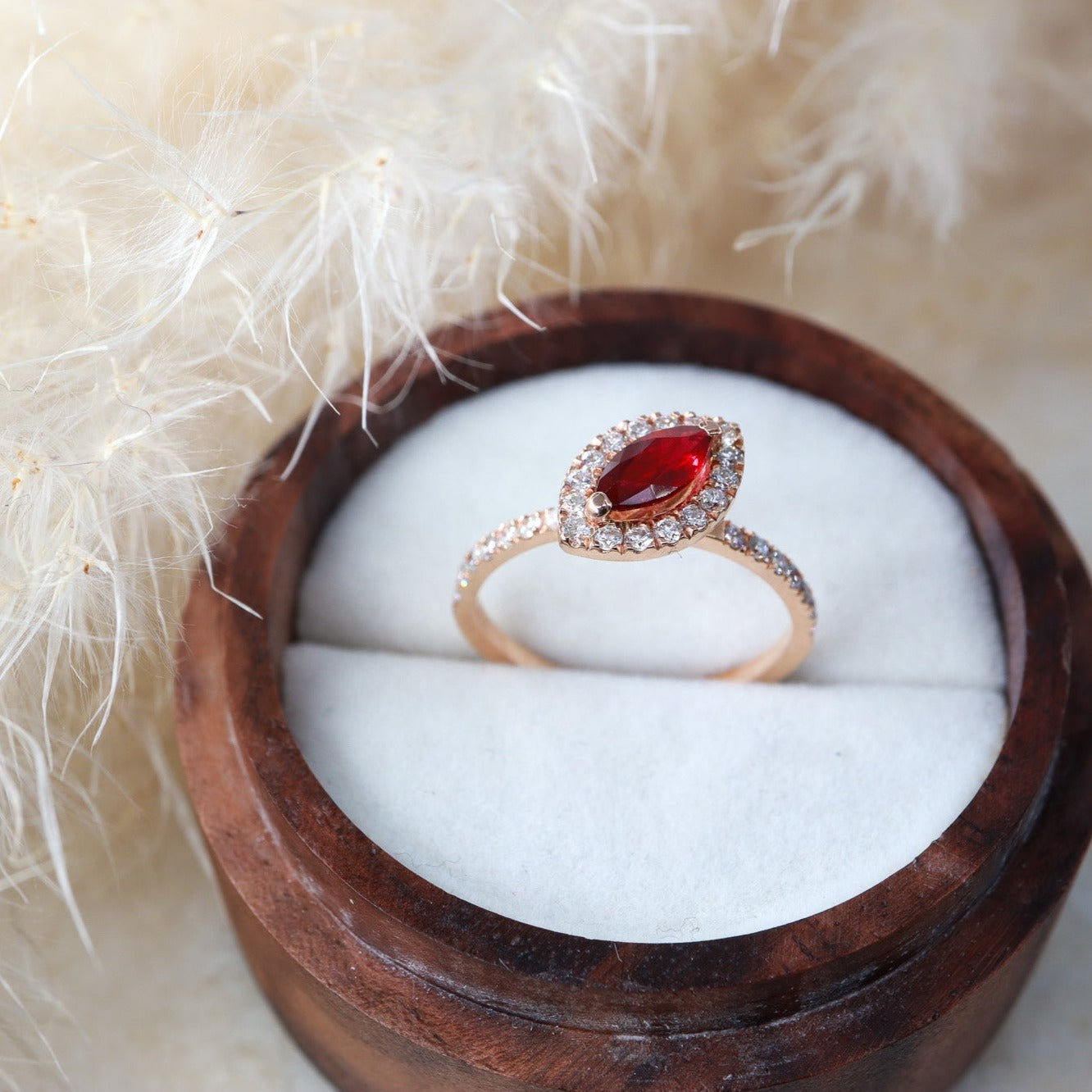 Markiz Yakut & Pırlanta Yüzük